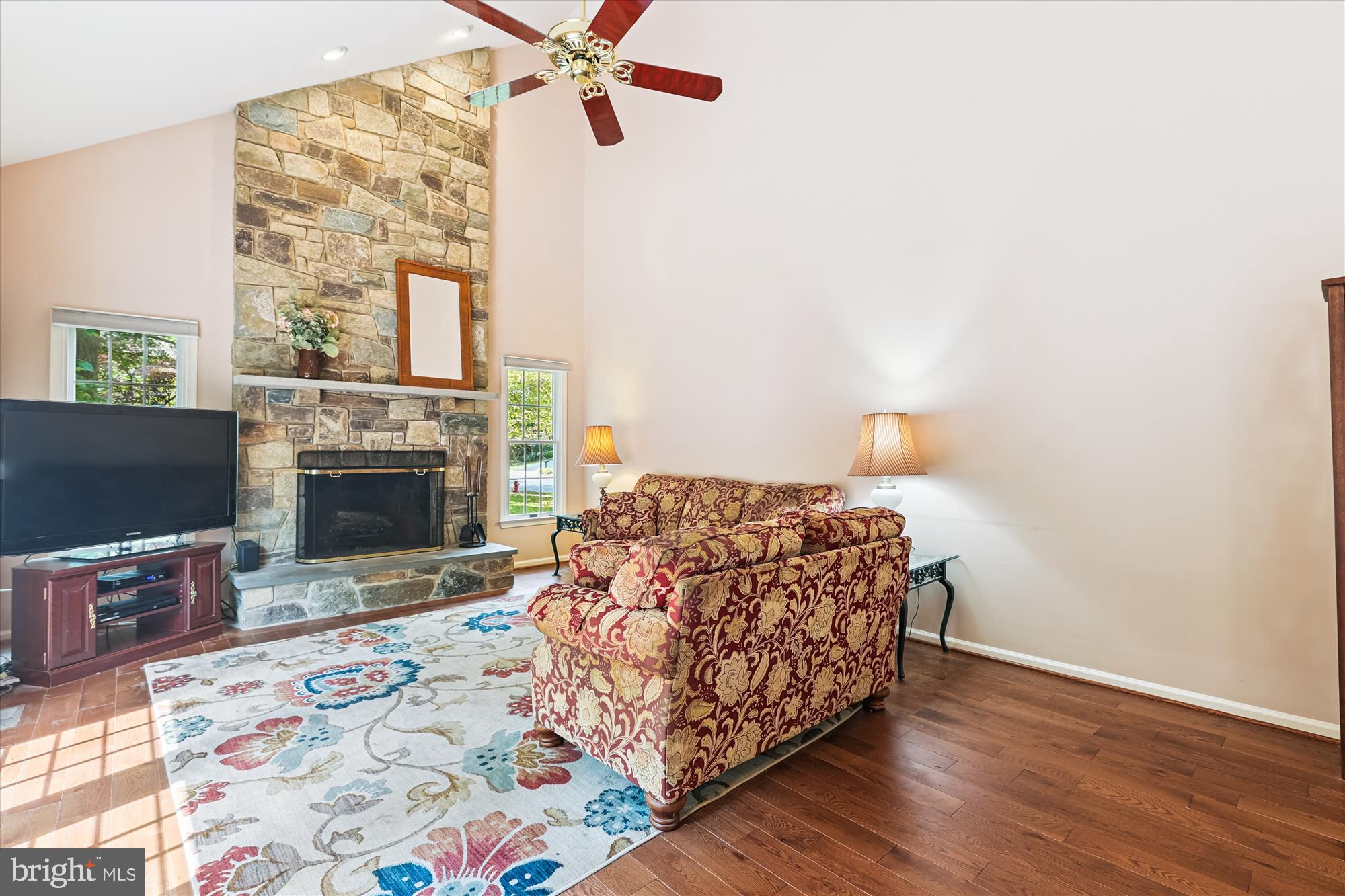 MONROE MANOR - Residential