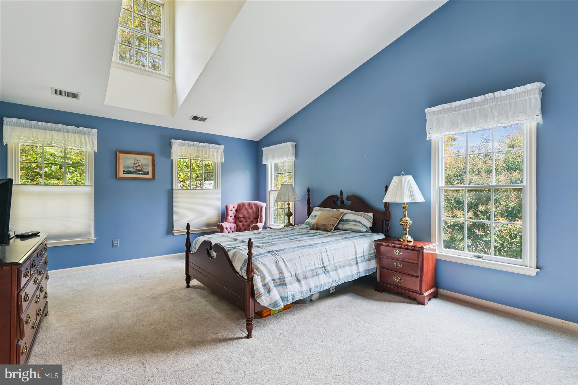 MONROE MANOR - Residential