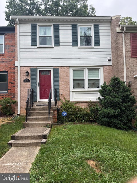 Photo of 12589 Plymouth Court, WOODBRIDGE, VA 22192 (MLS # VAPW2123152)