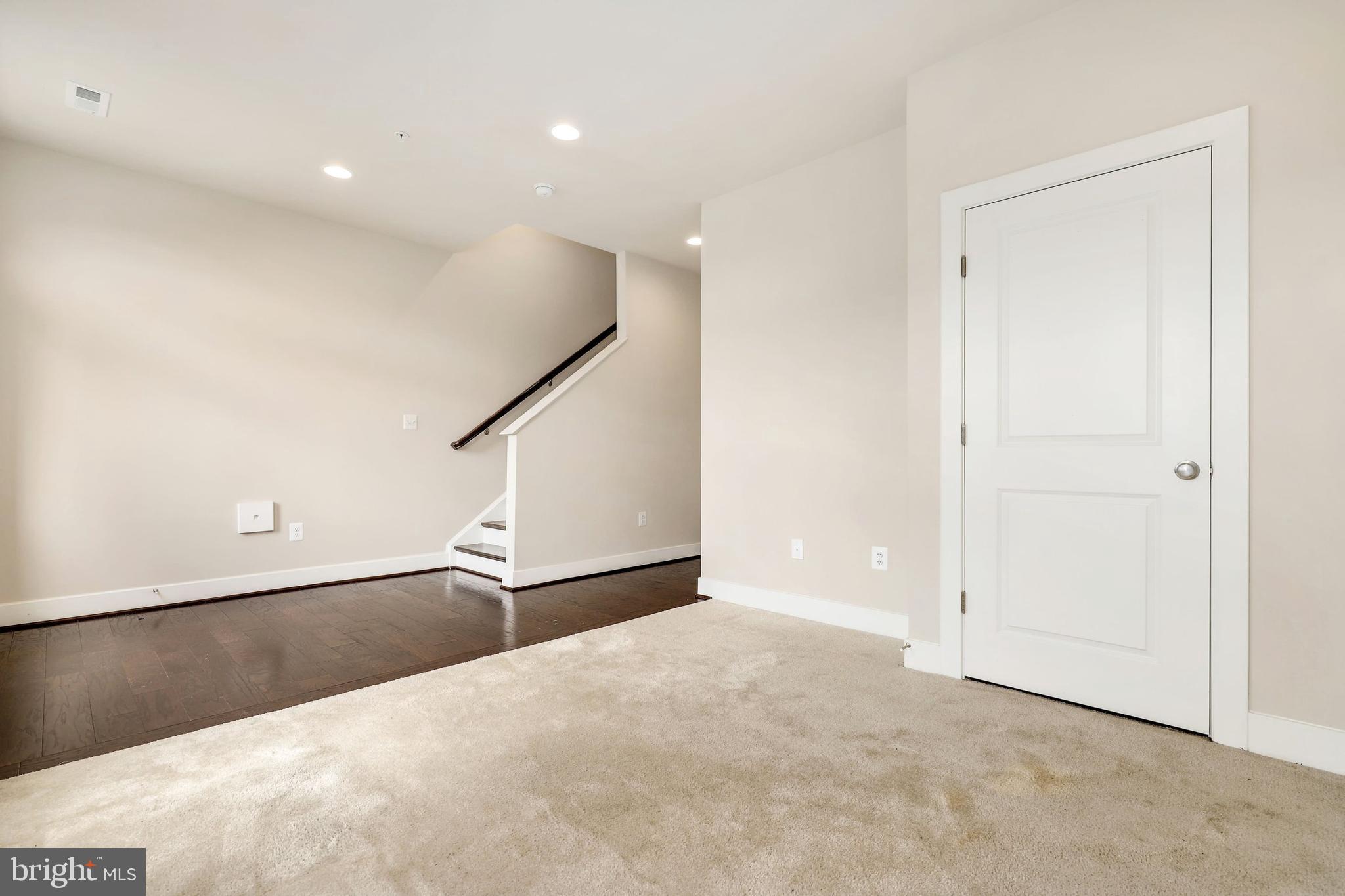 LANDSDALE - Residential