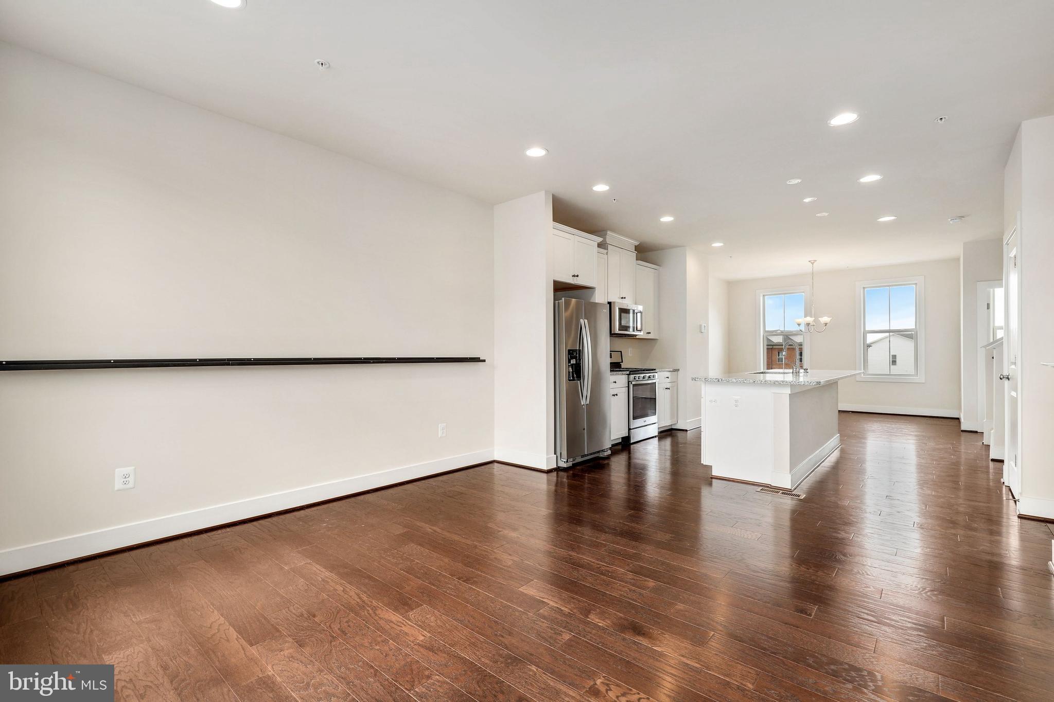 LANDSDALE - Residential