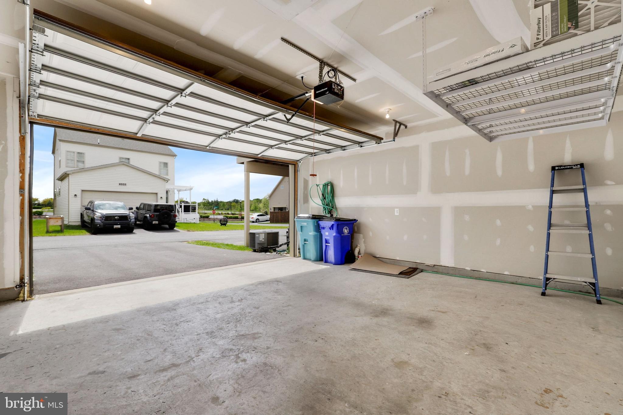 LANDSDALE - Residential