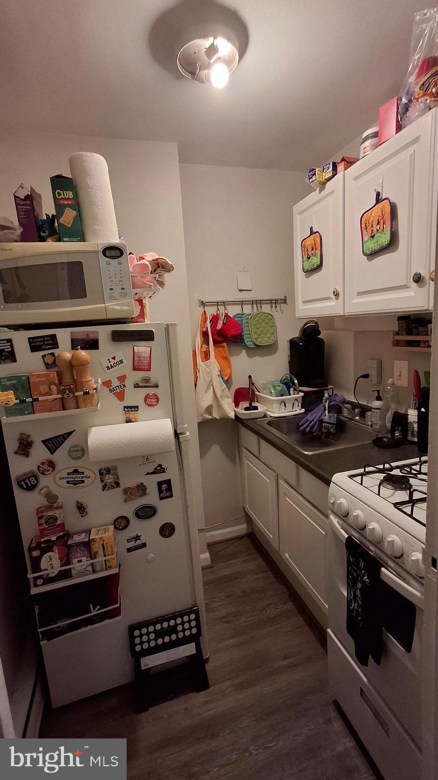 RIVER PLACE NORTH - Residential Lease