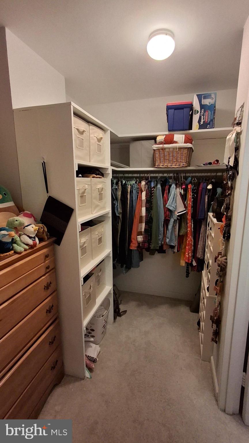 RIVER PLACE NORTH - Residential Lease