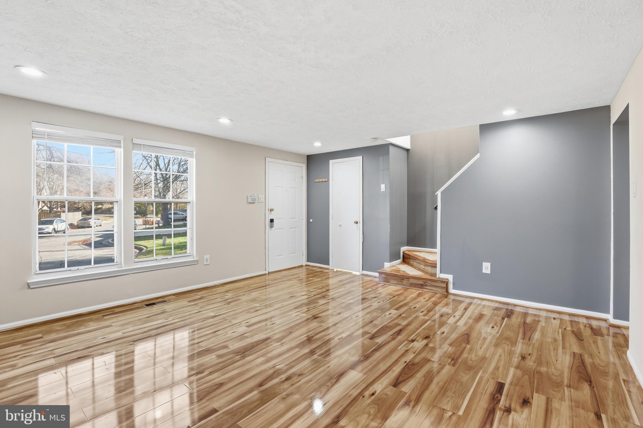 INDIAN CREEK VILLAGE - Residential