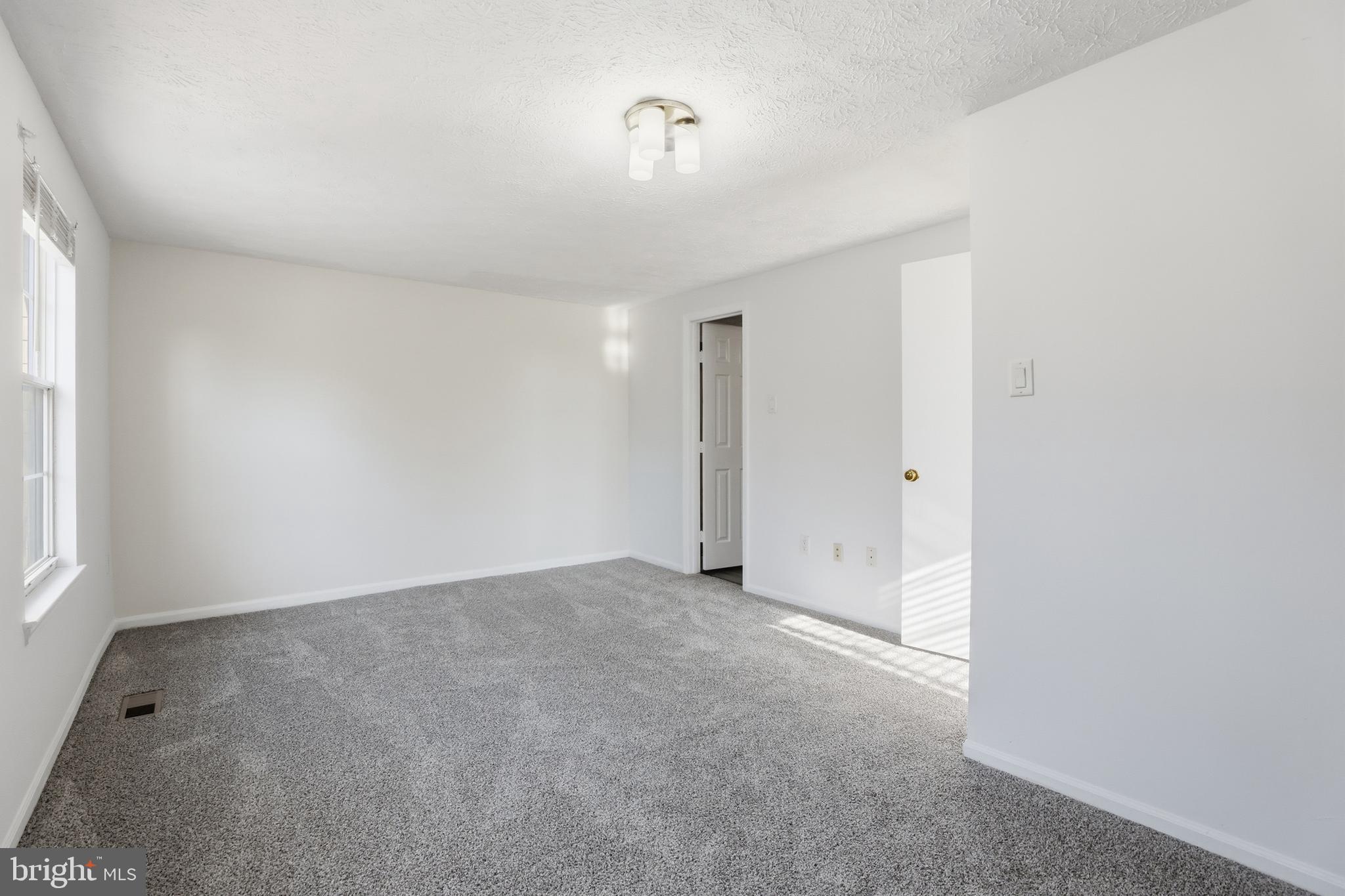 INDIAN CREEK VILLAGE - Residential