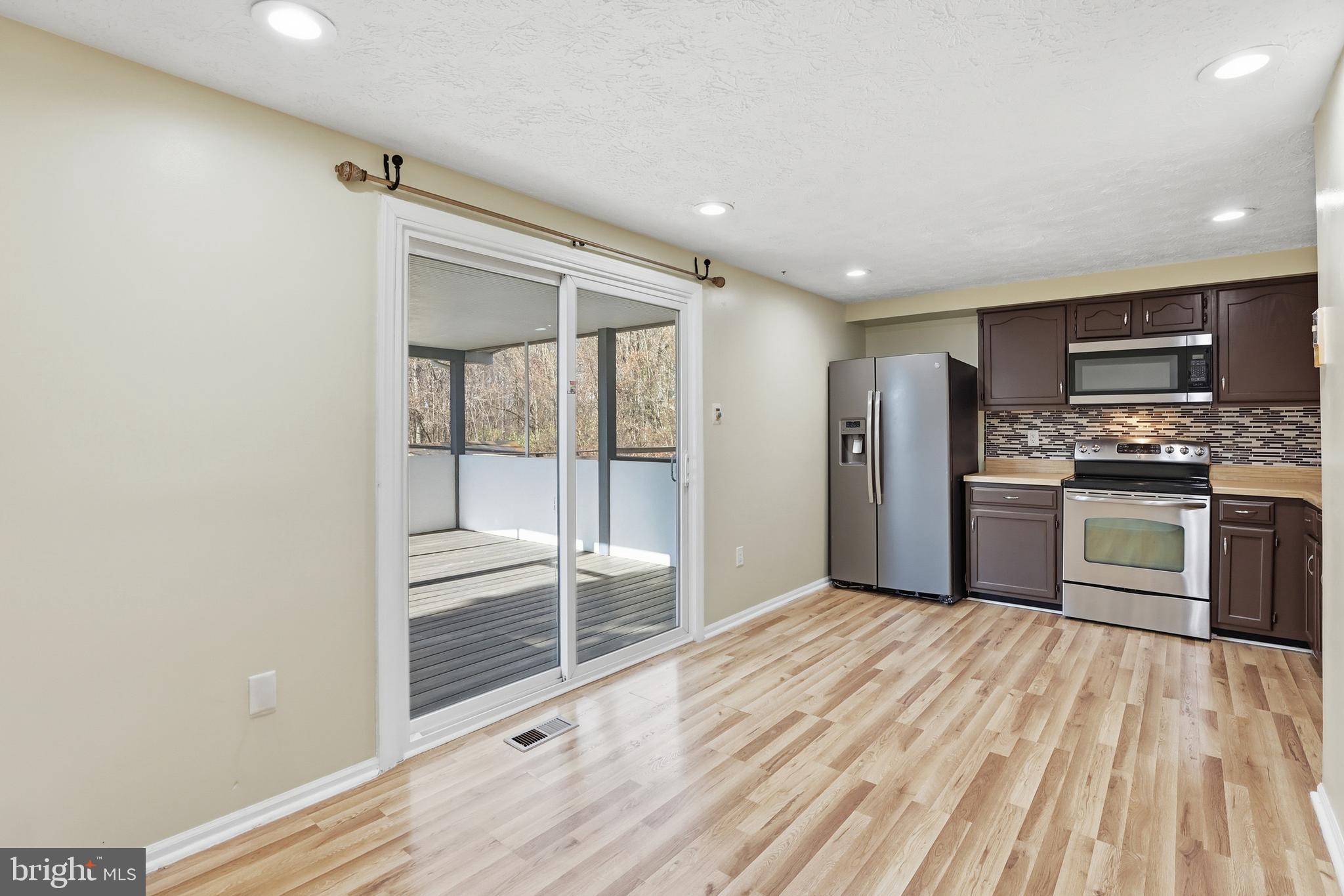 INDIAN CREEK VILLAGE - Residential