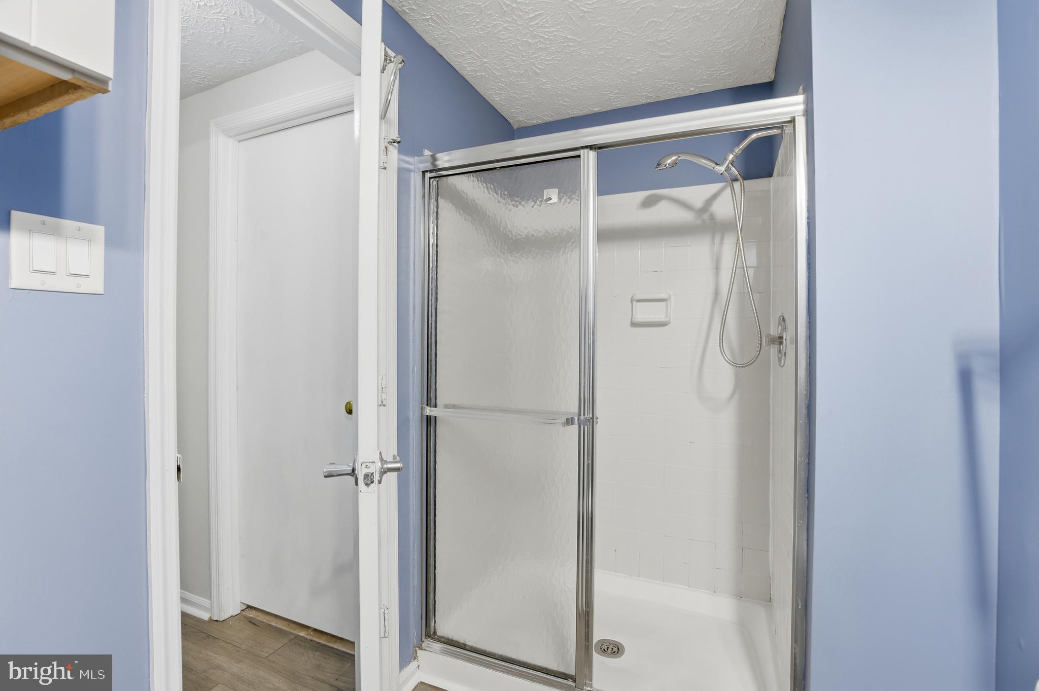 INDIAN CREEK VILLAGE - Residential