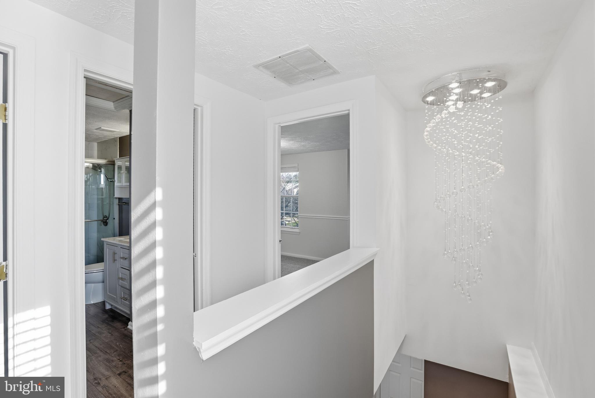 INDIAN CREEK VILLAGE - Residential