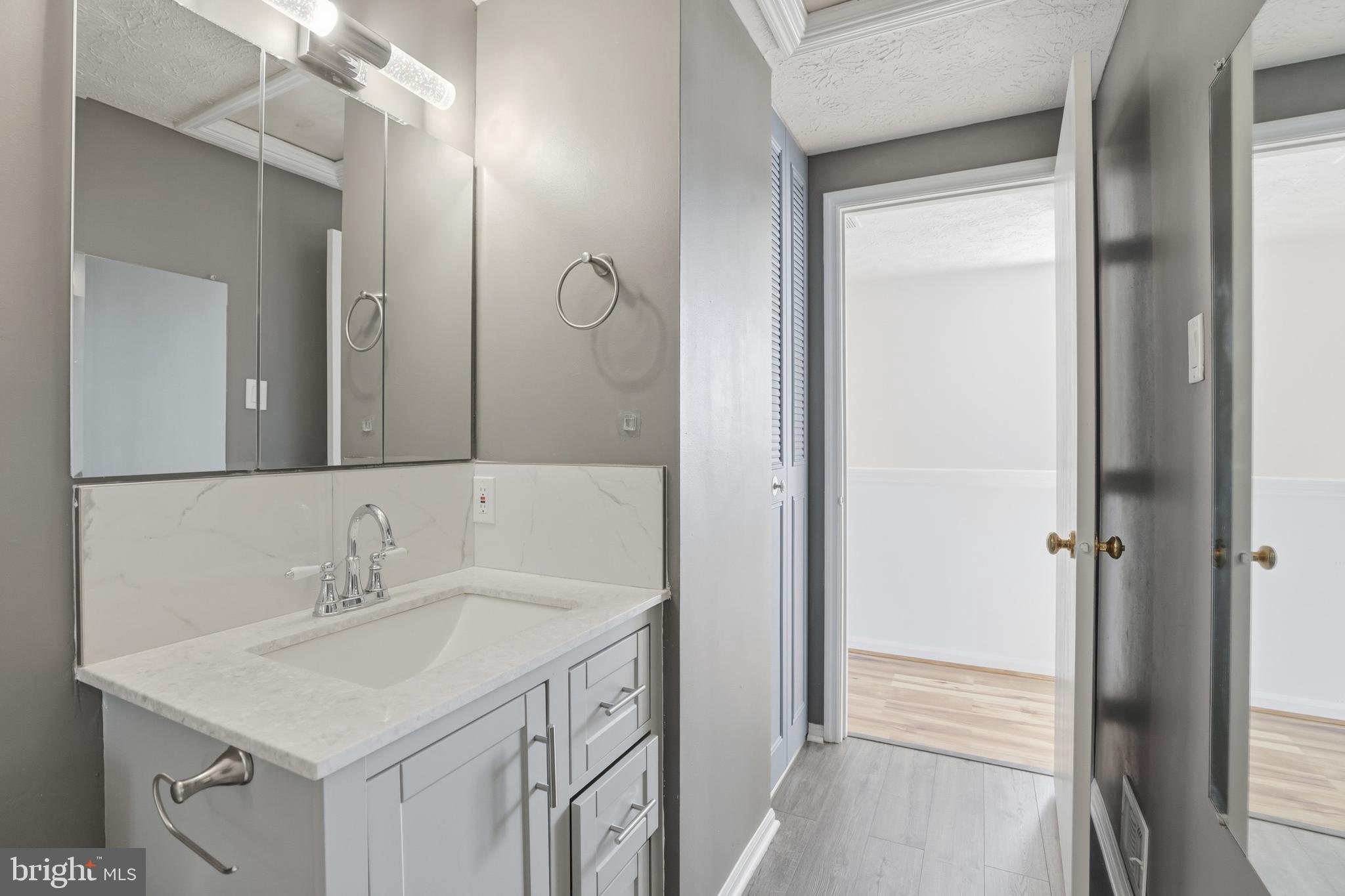 INDIAN CREEK VILLAGE - Residential