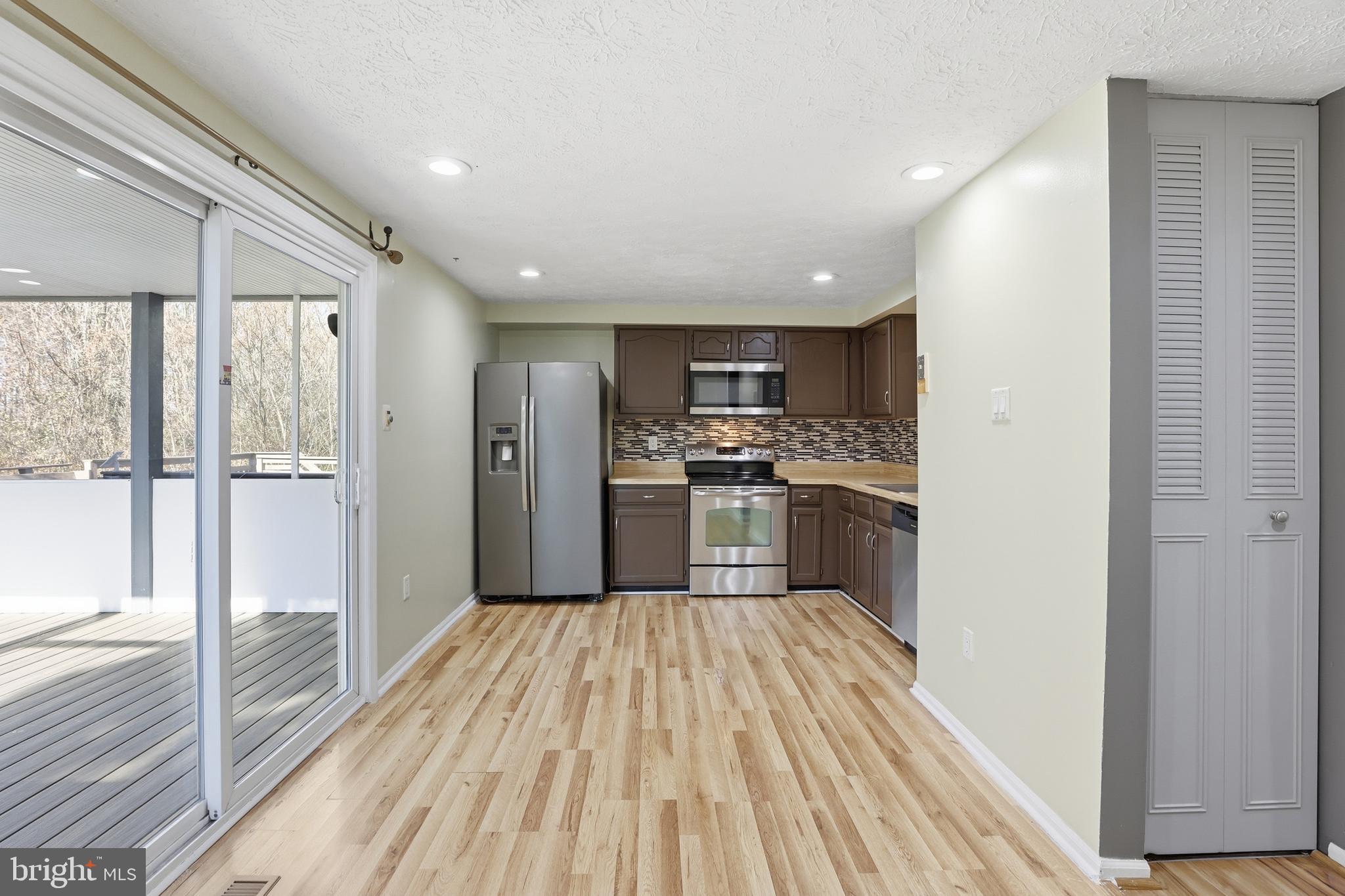 INDIAN CREEK VILLAGE - Residential