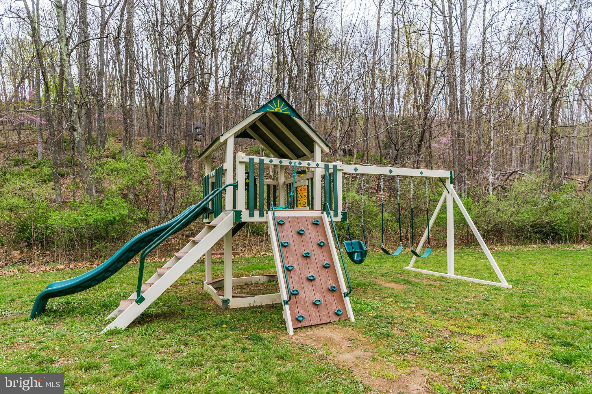 COOLFONT MOUNTAINSIDE - Residential