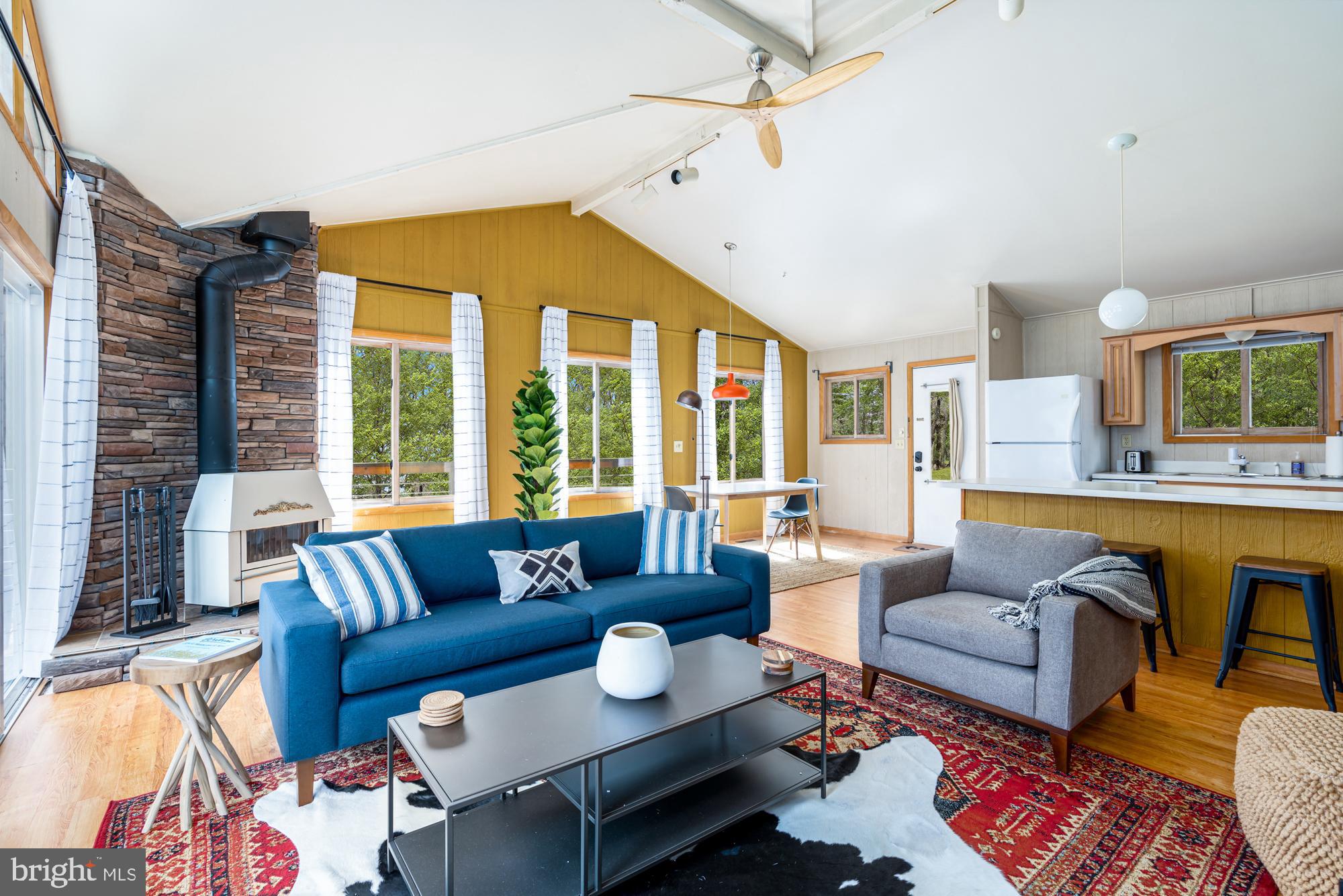 COOLFONT MOUNTAINSIDE - Residential