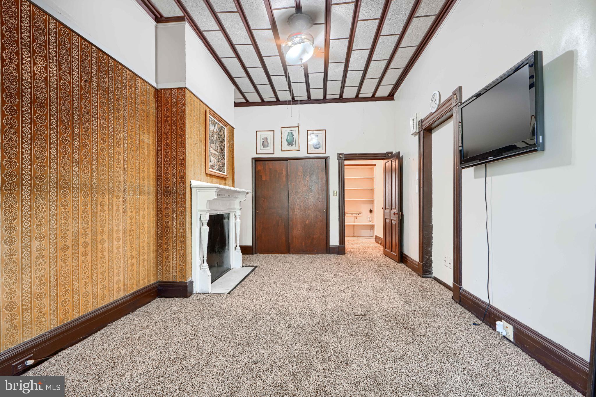 RESERVOIR HILL - Residential Income