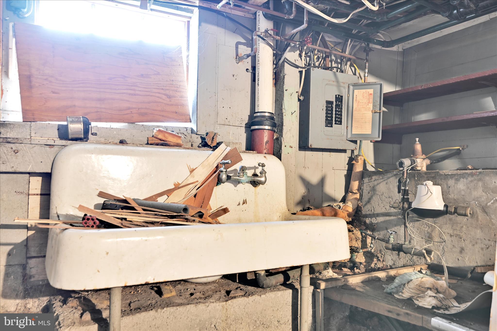 ASHLAND - Residential