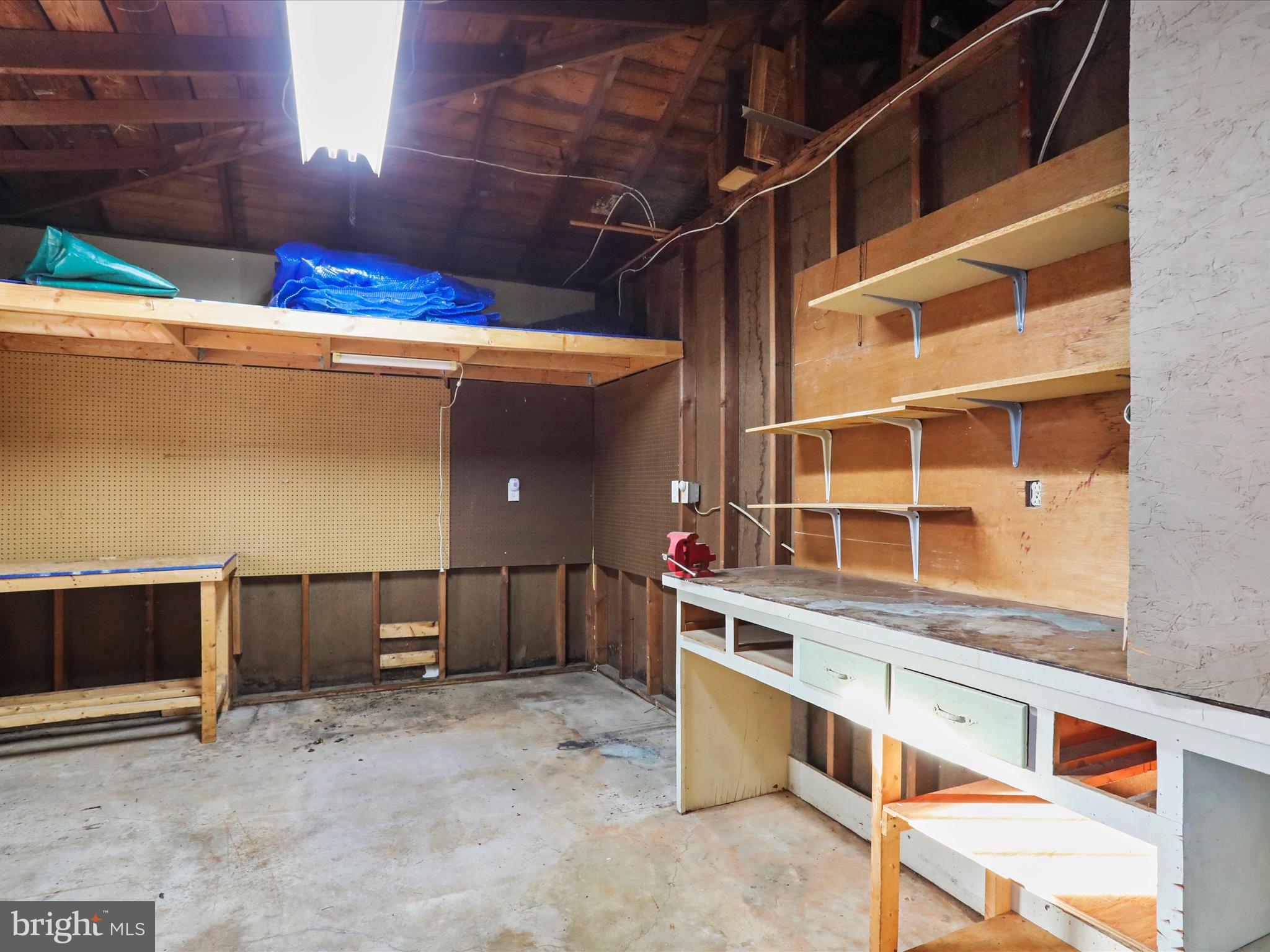 ROBINWOOD - Residential