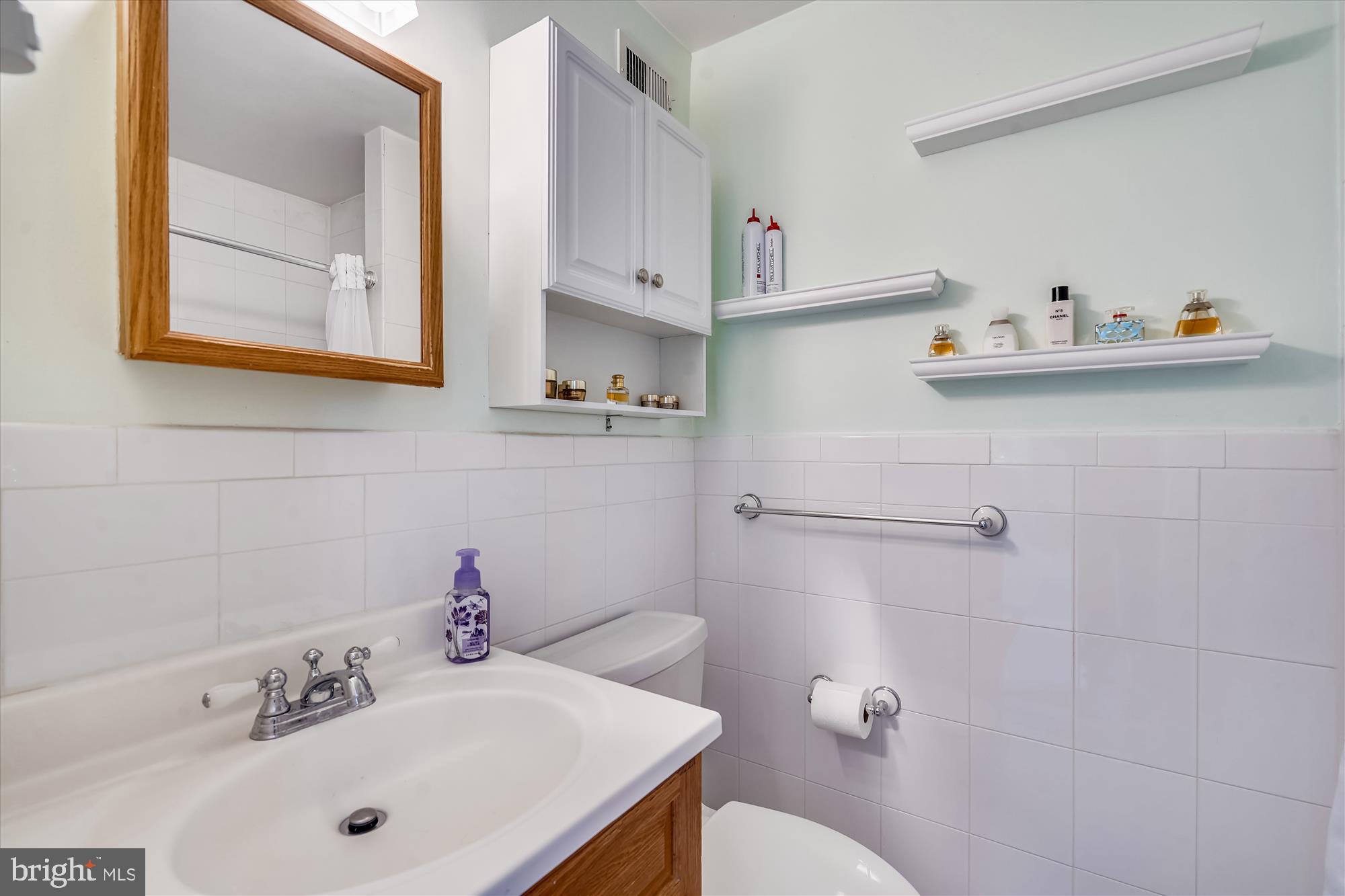 STONEHURST - Residential