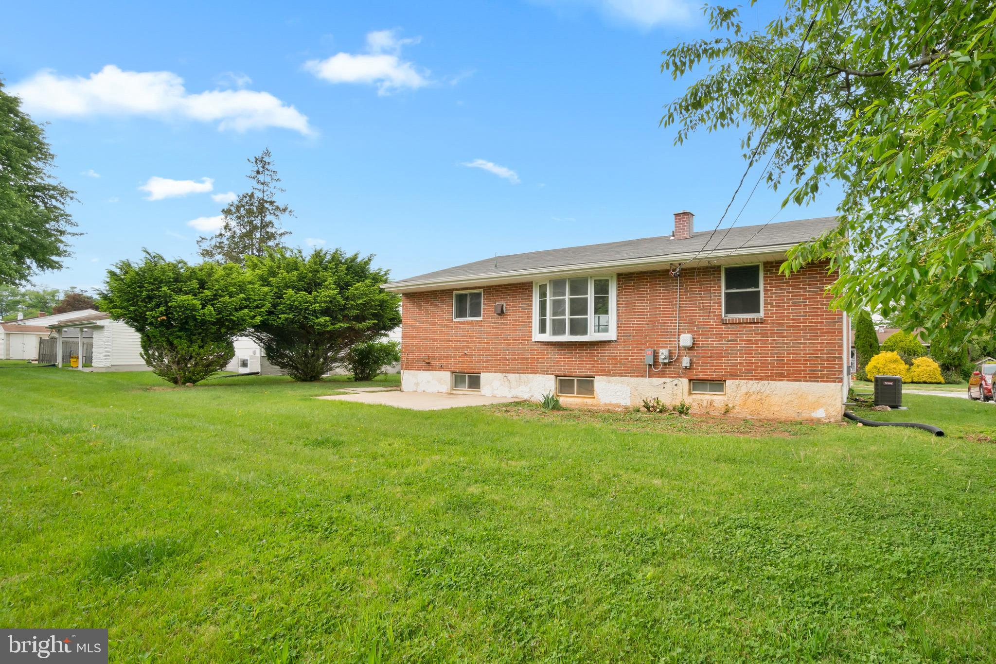 LIBERTY MANOR - Residential