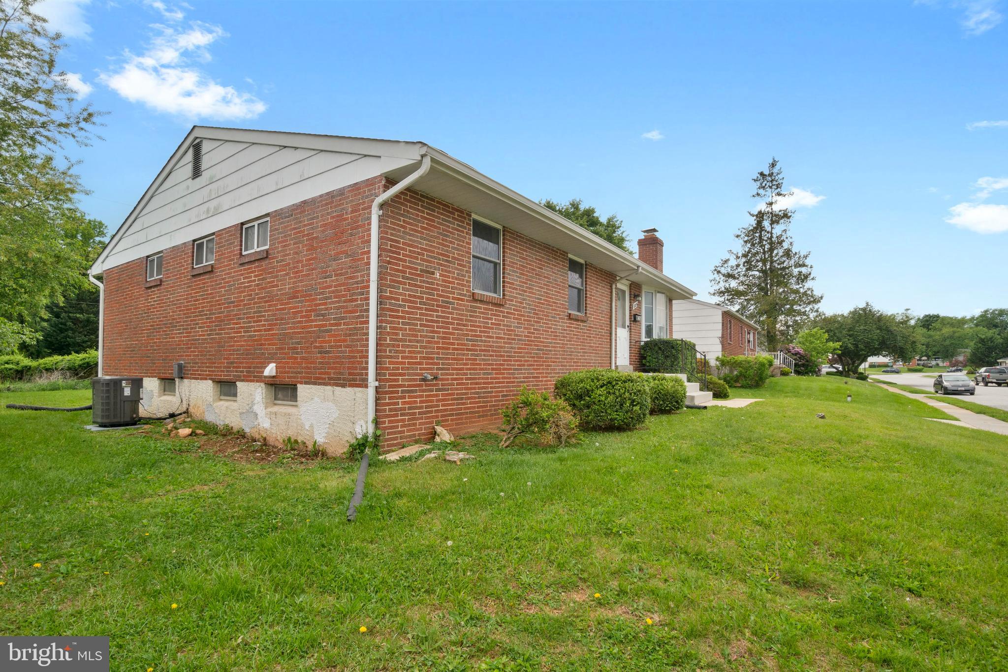 LIBERTY MANOR - Residential