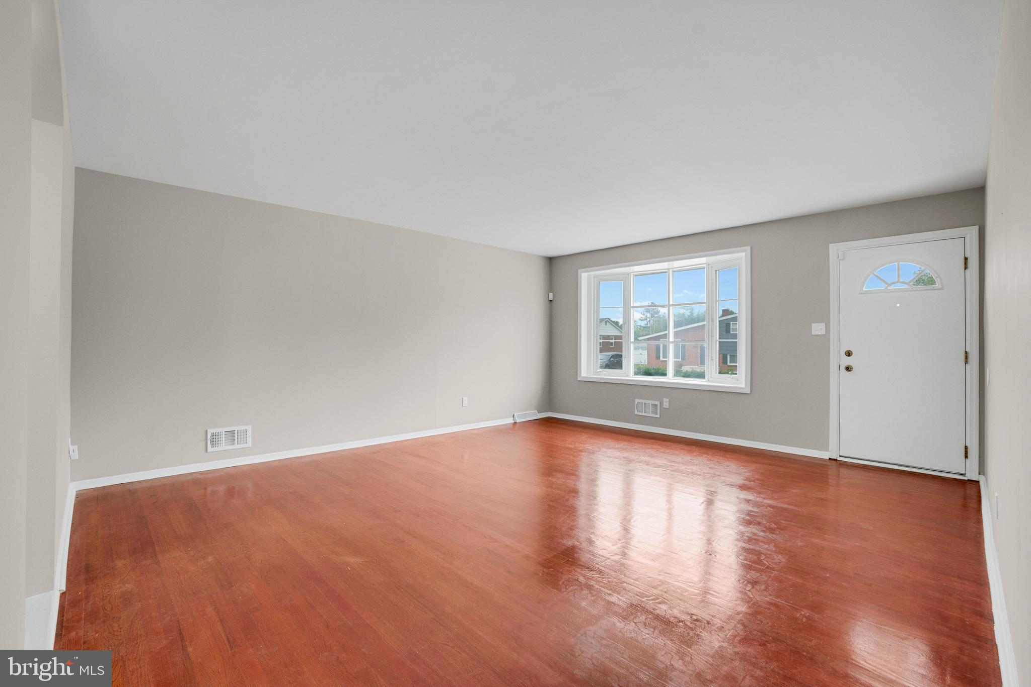 LIBERTY MANOR - Residential
