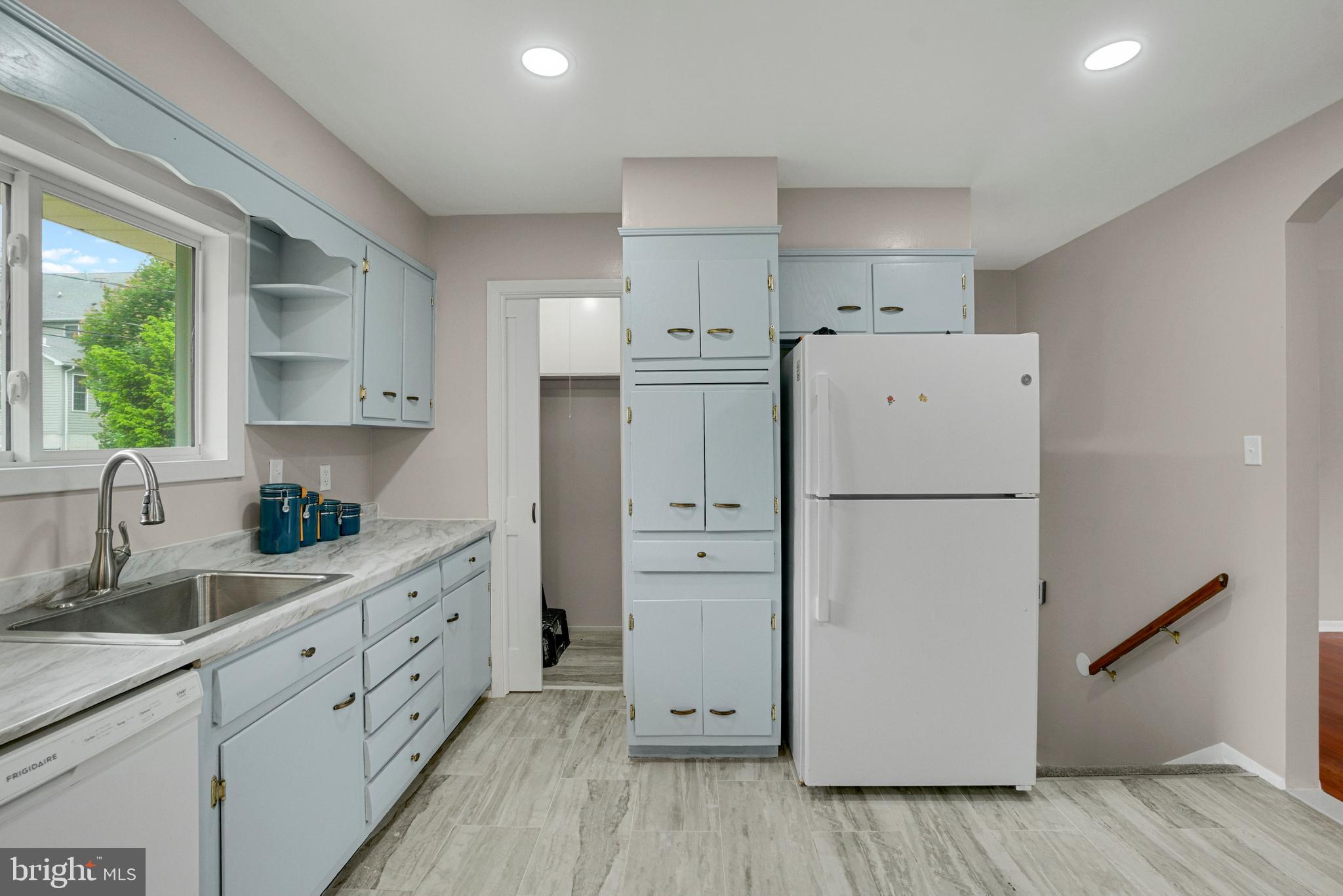 LIBERTY MANOR - Residential