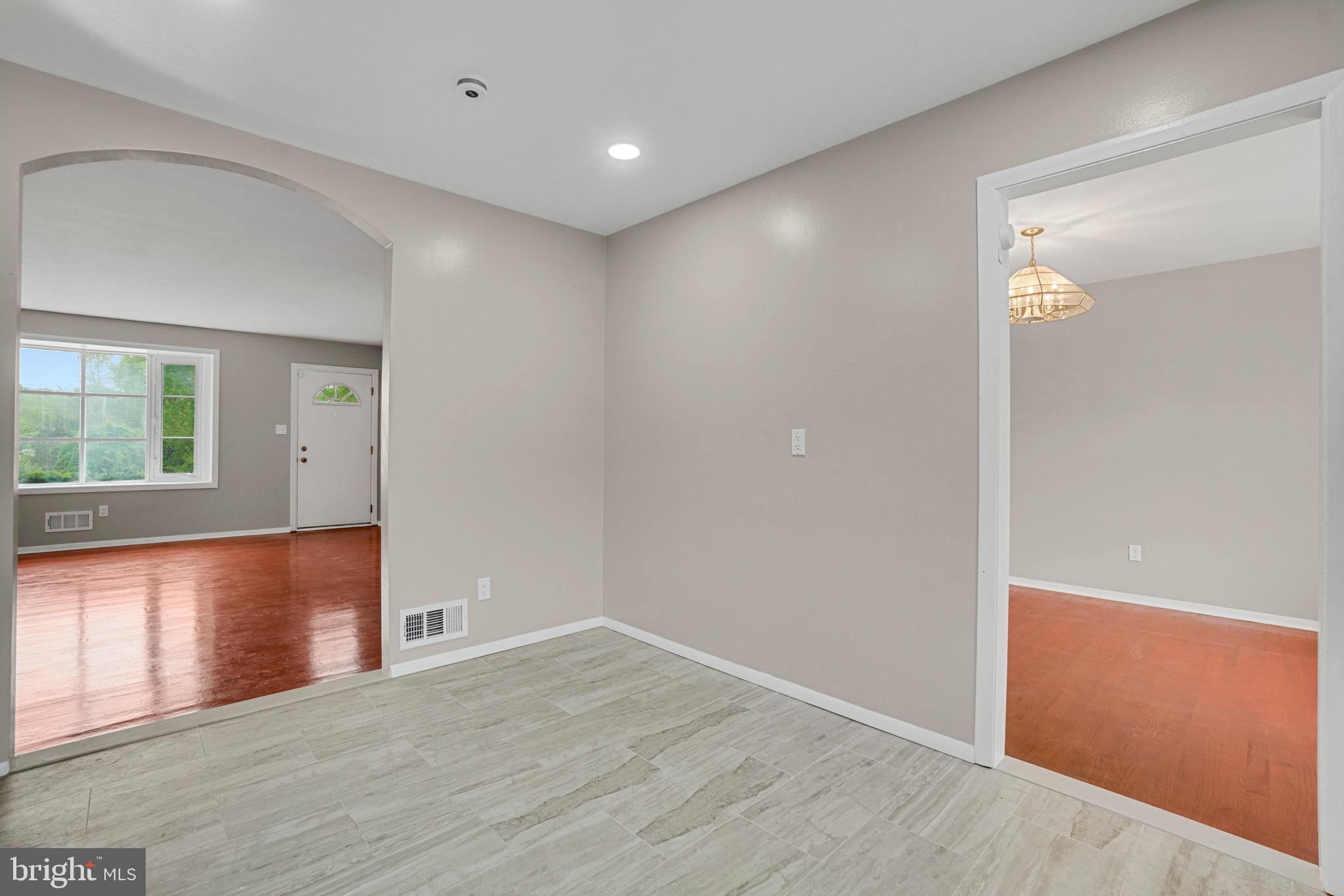 LIBERTY MANOR - Residential