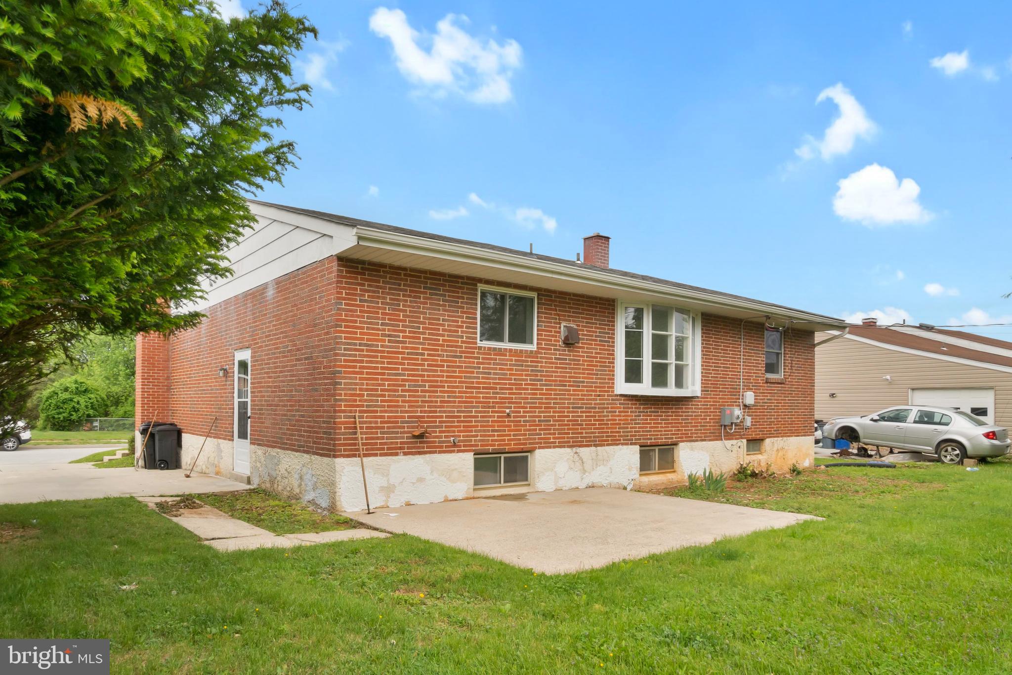 LIBERTY MANOR - Residential