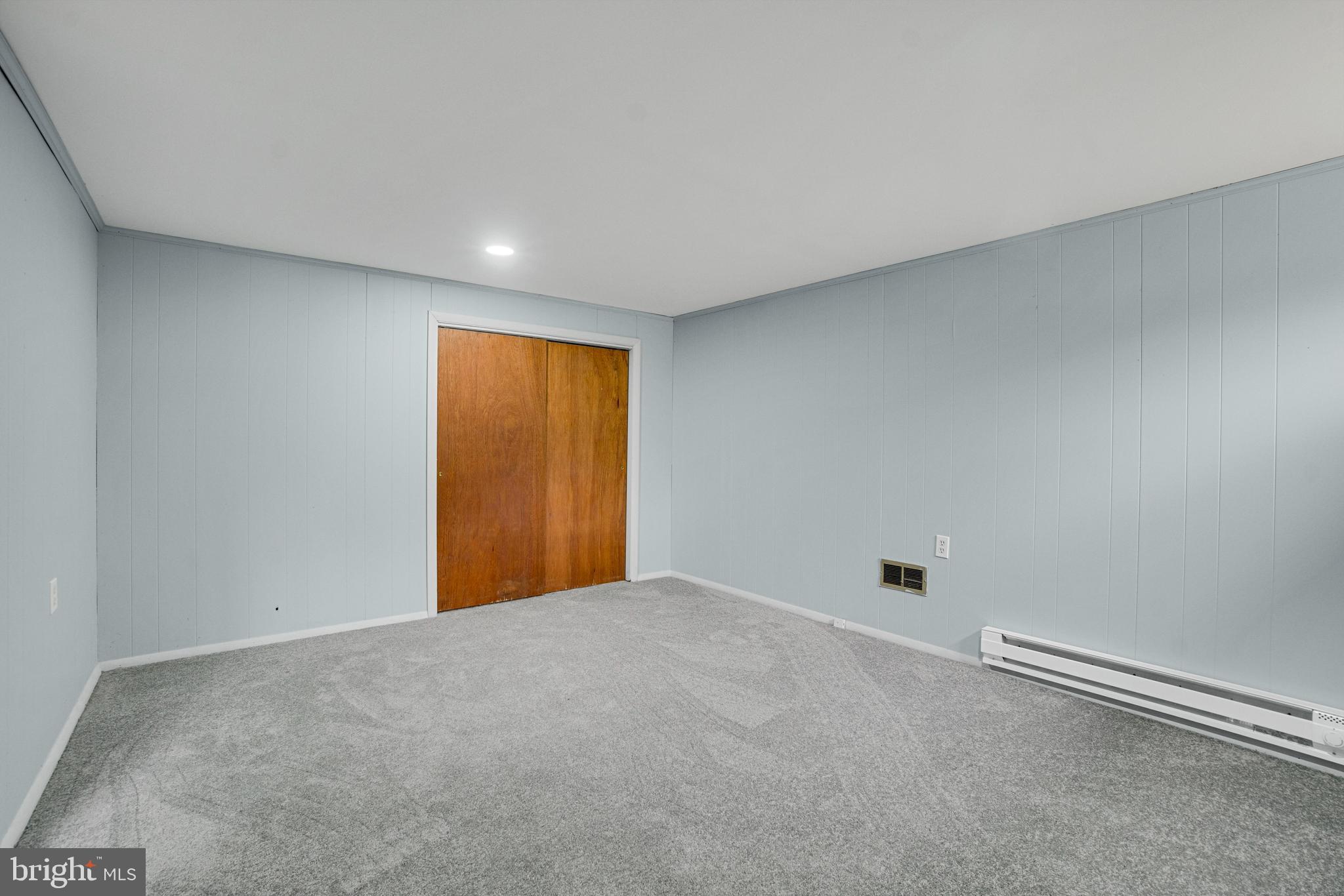 LIBERTY MANOR - Residential