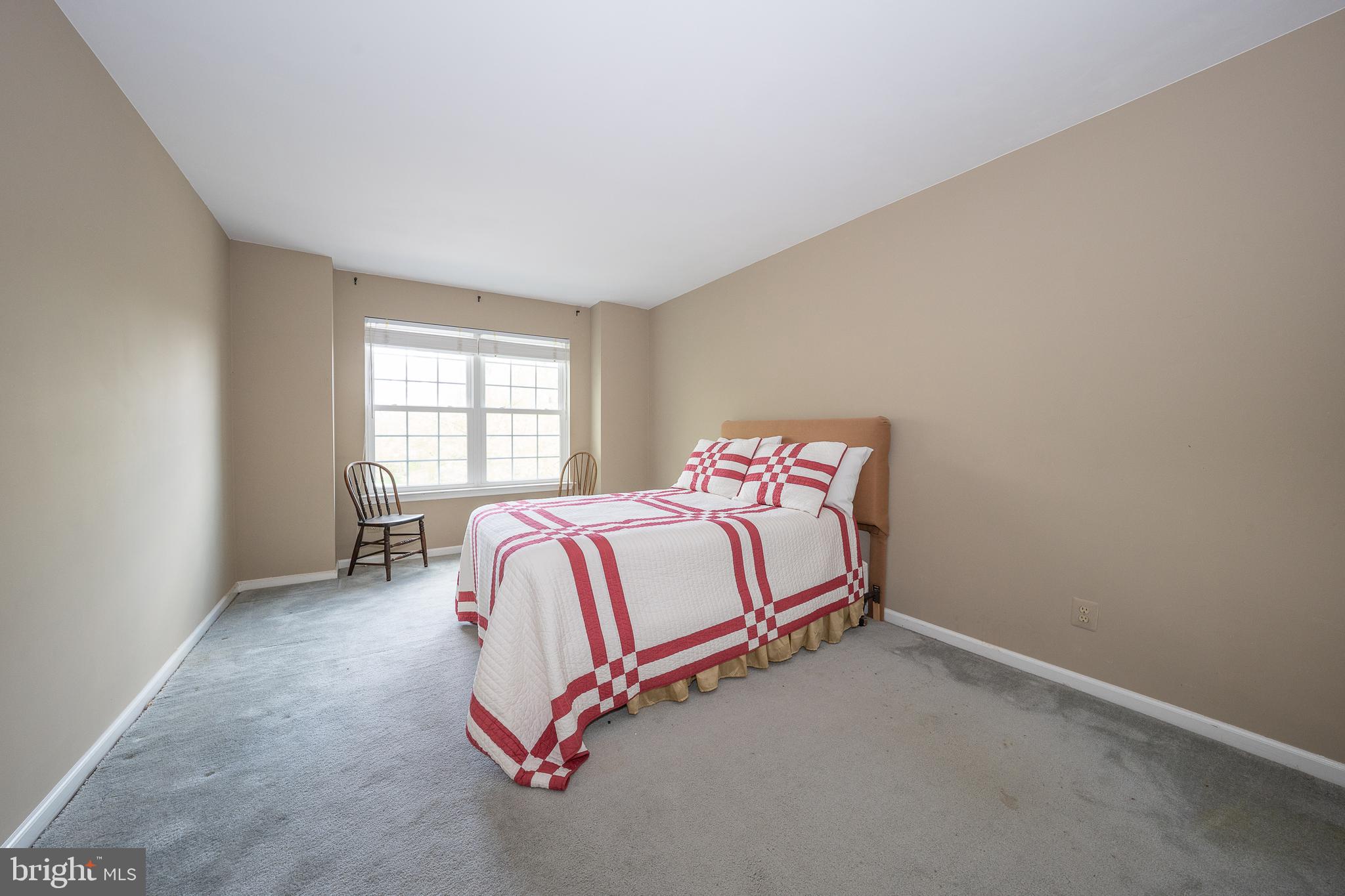 CHARLESTOWN OAKS - Residential