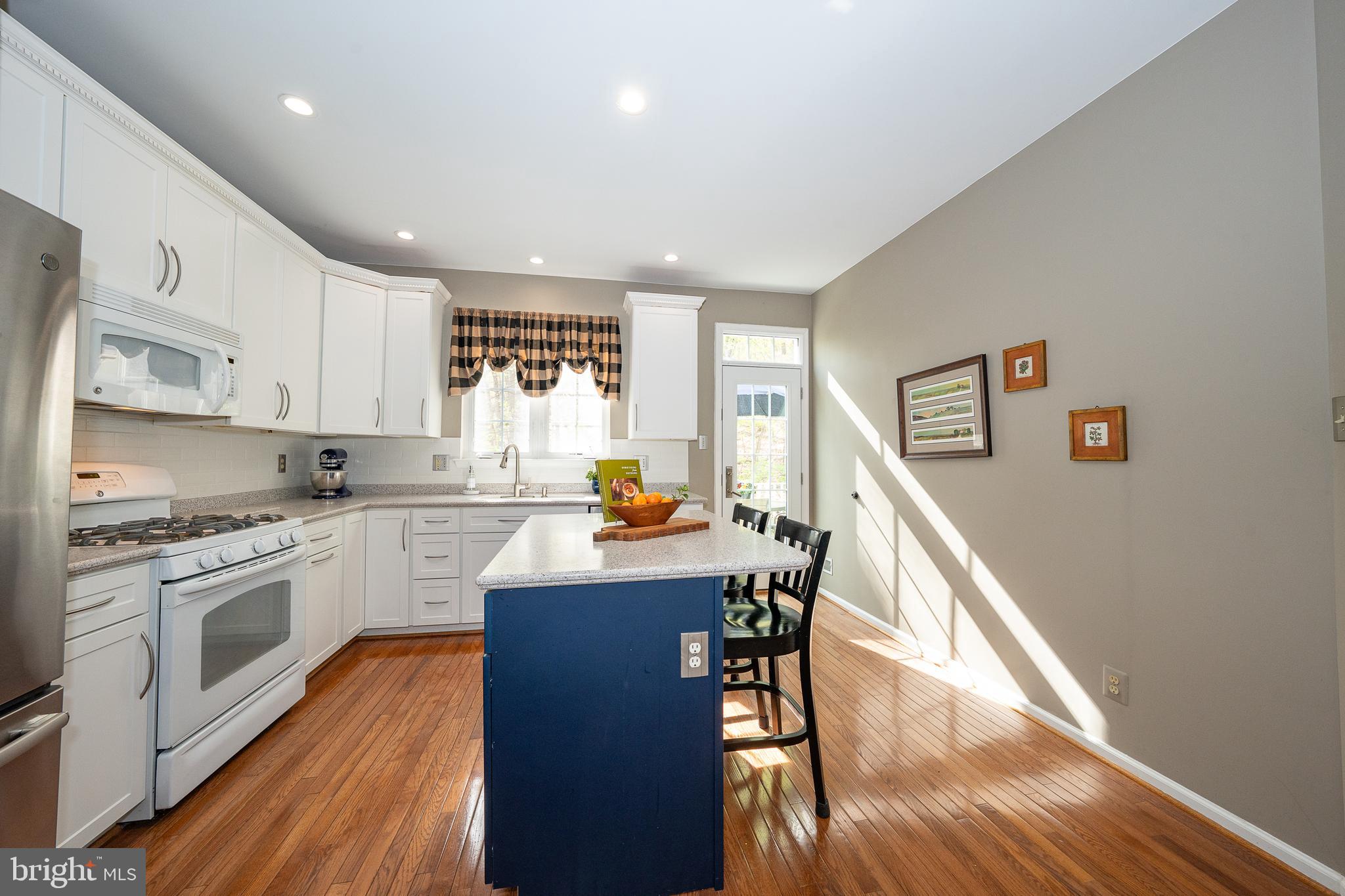 CHARLESTOWN OAKS - Residential