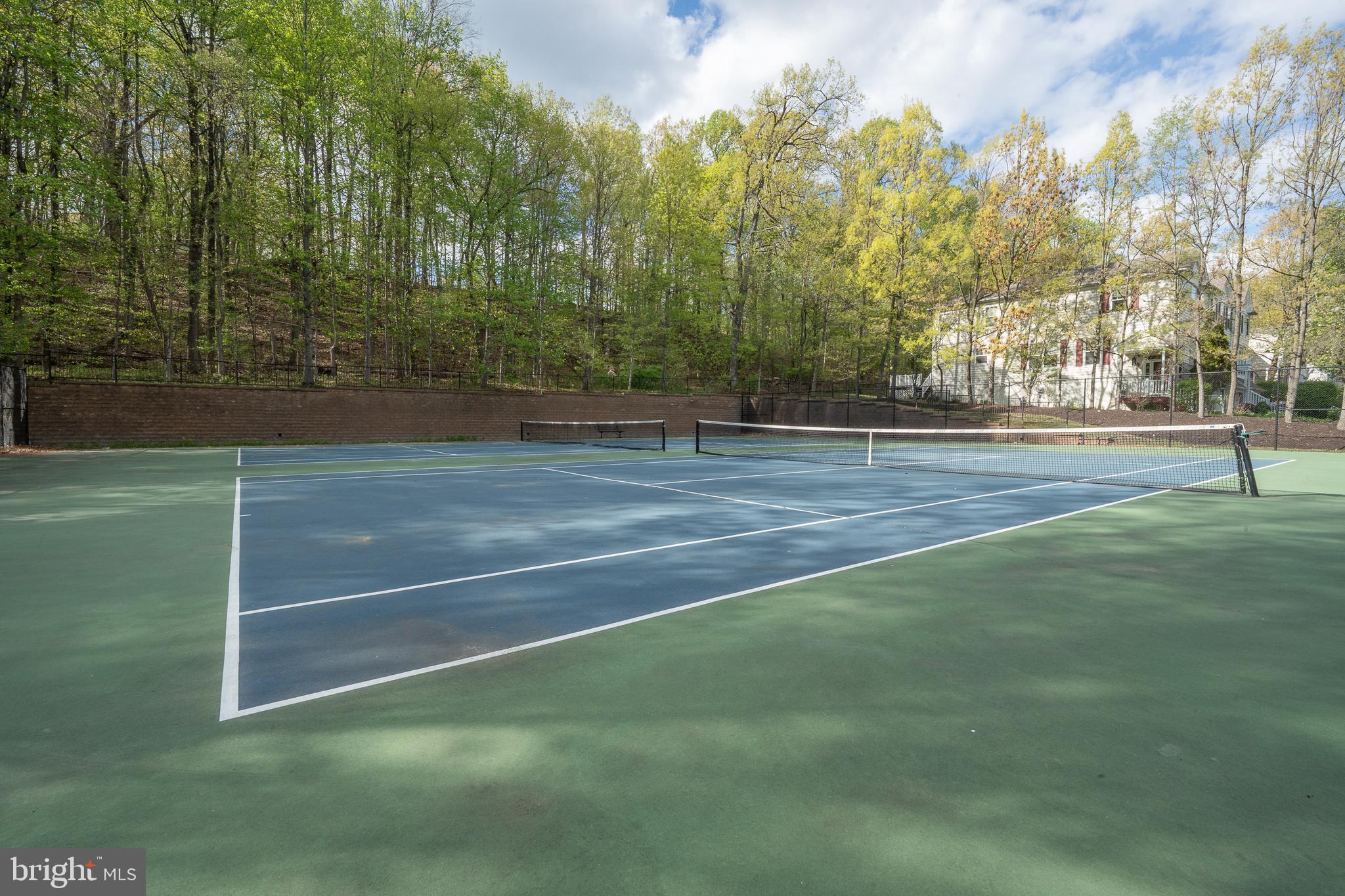 CHARLESTOWN OAKS - Residential