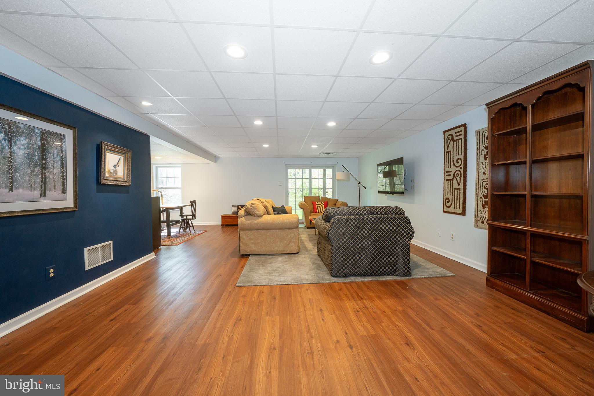 CHARLESTOWN OAKS - Residential