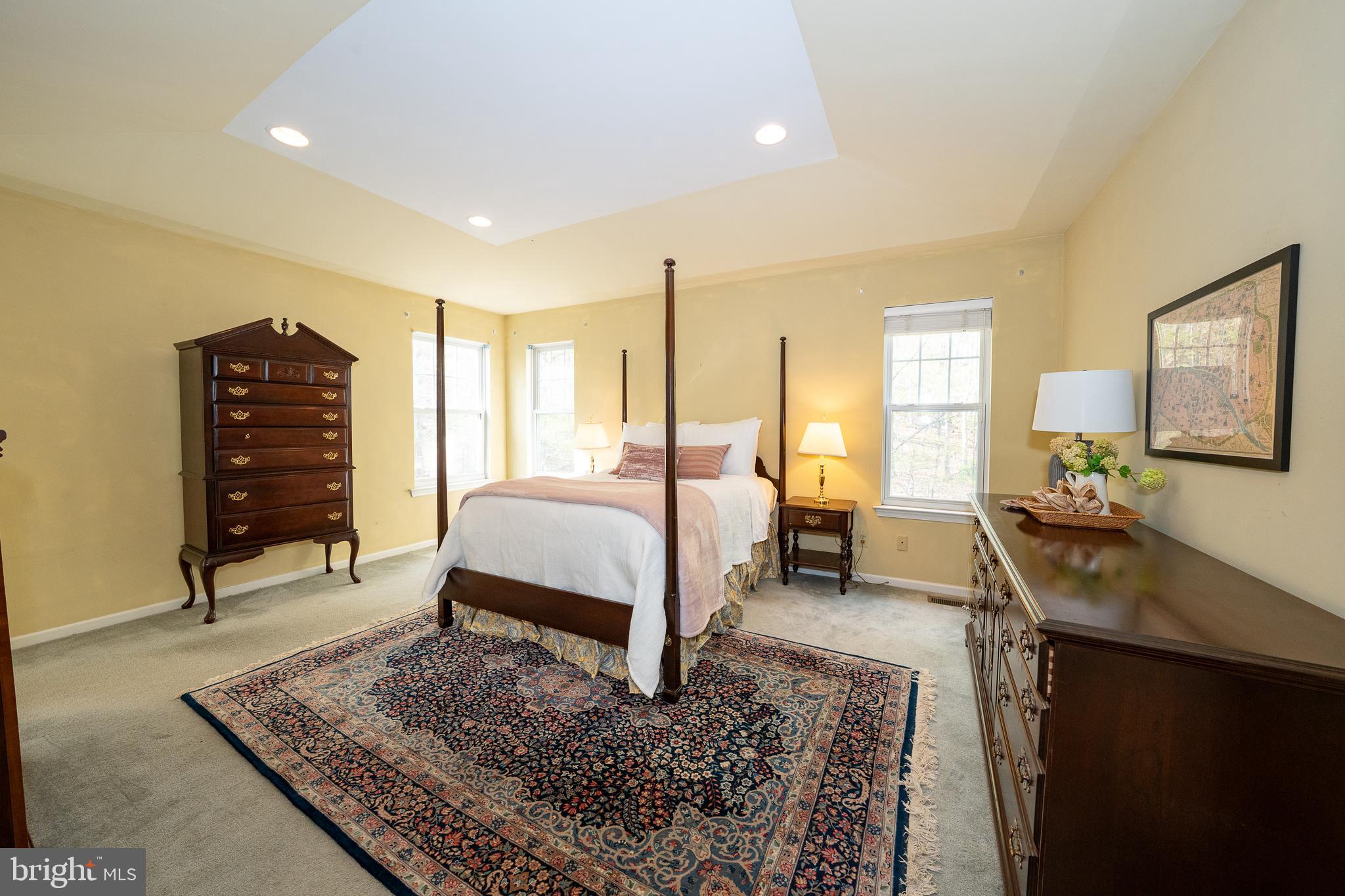 CHARLESTOWN OAKS - Residential