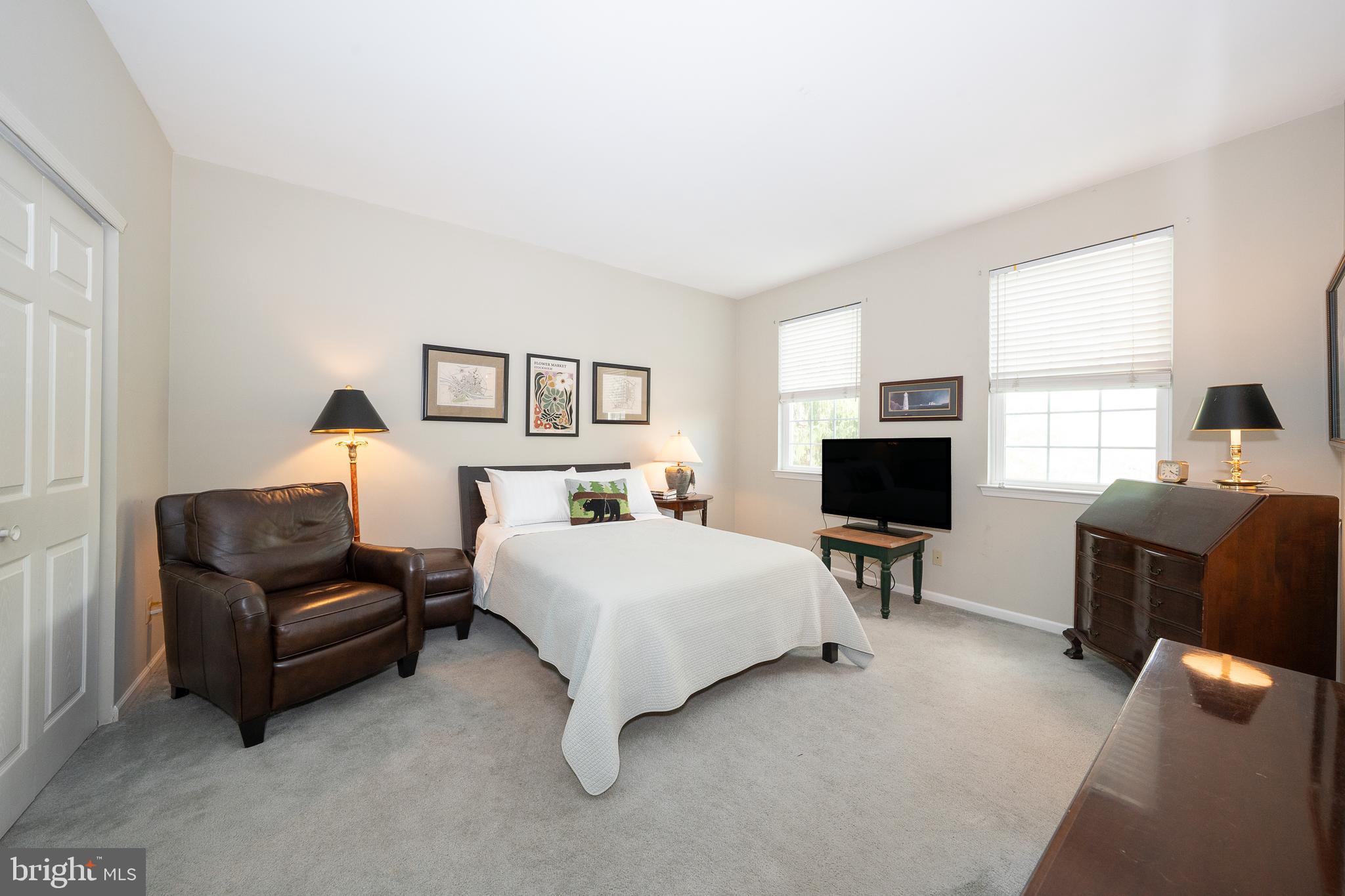 CHARLESTOWN OAKS - Residential