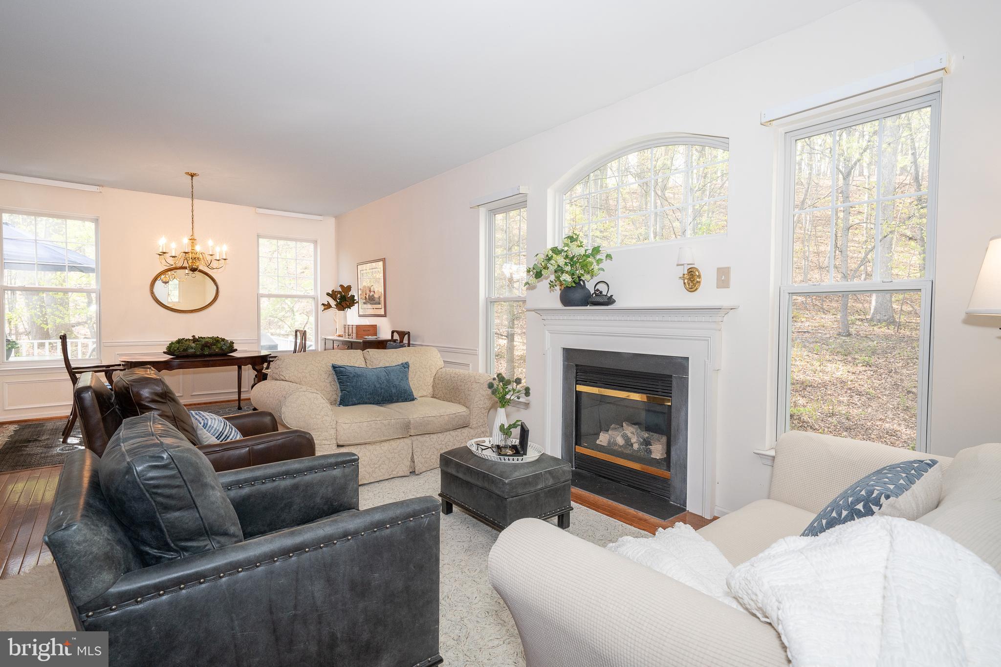 CHARLESTOWN OAKS - Residential