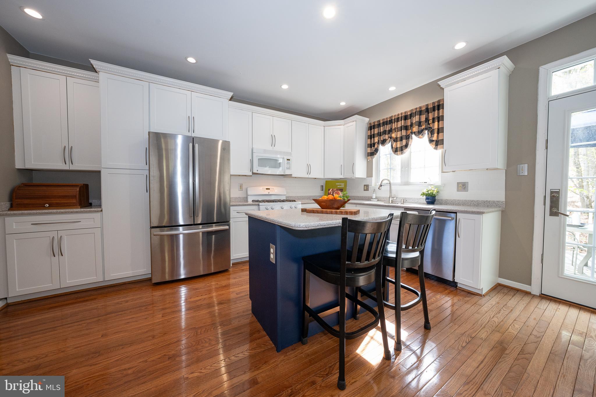 CHARLESTOWN OAKS - Residential