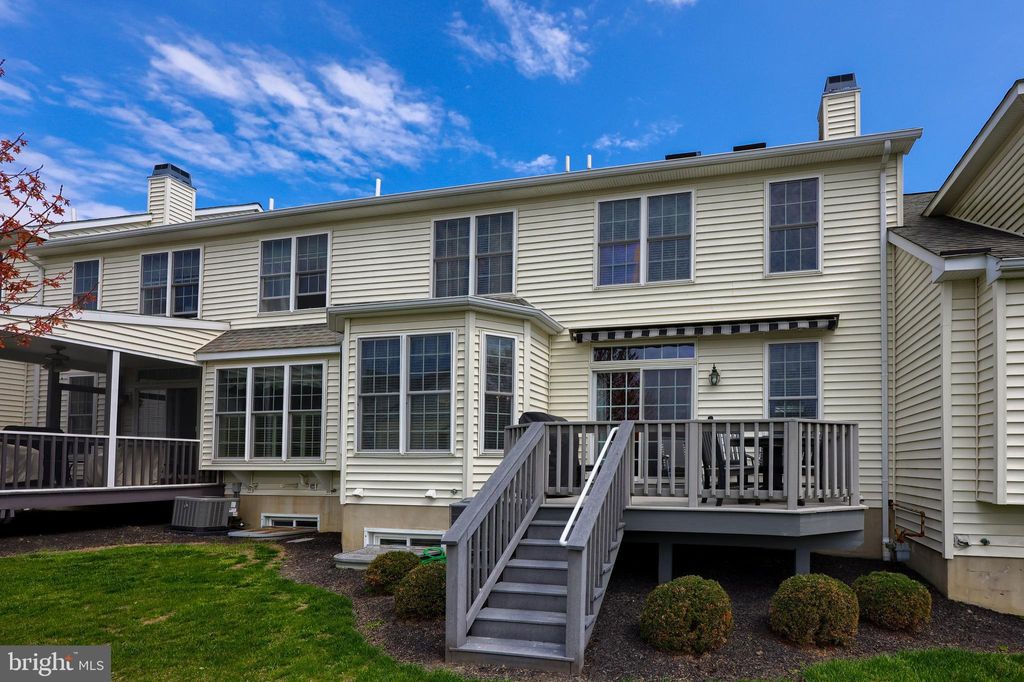 Photo of 4 RED LEAF LN, LANCASTER, PA 17602 (MLS # PALA2032918)