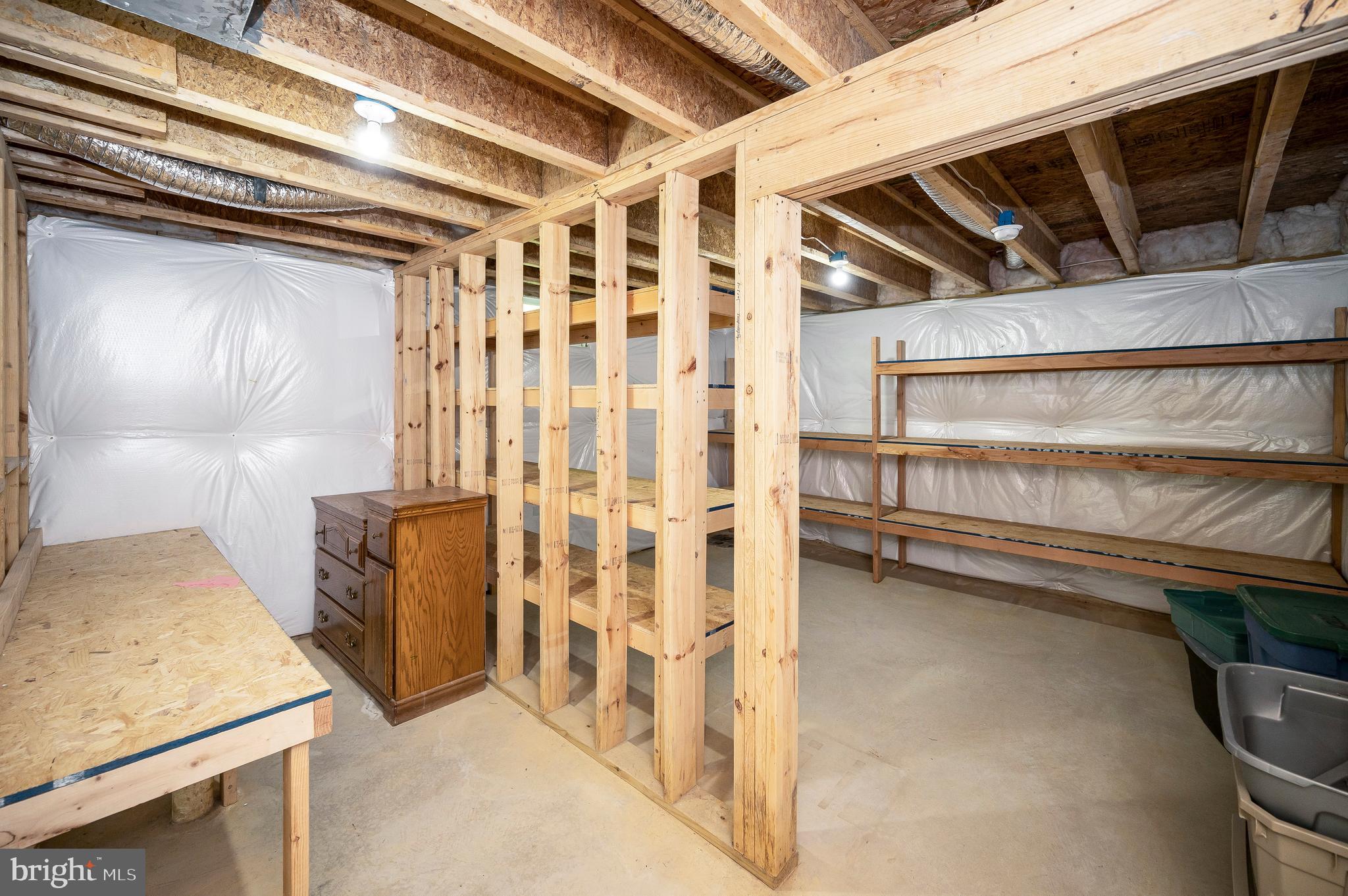 SHADE TREE - Residential Lease