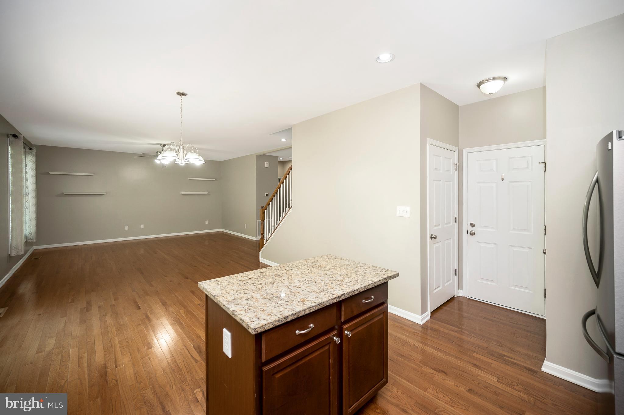 SHADE TREE - Residential Lease