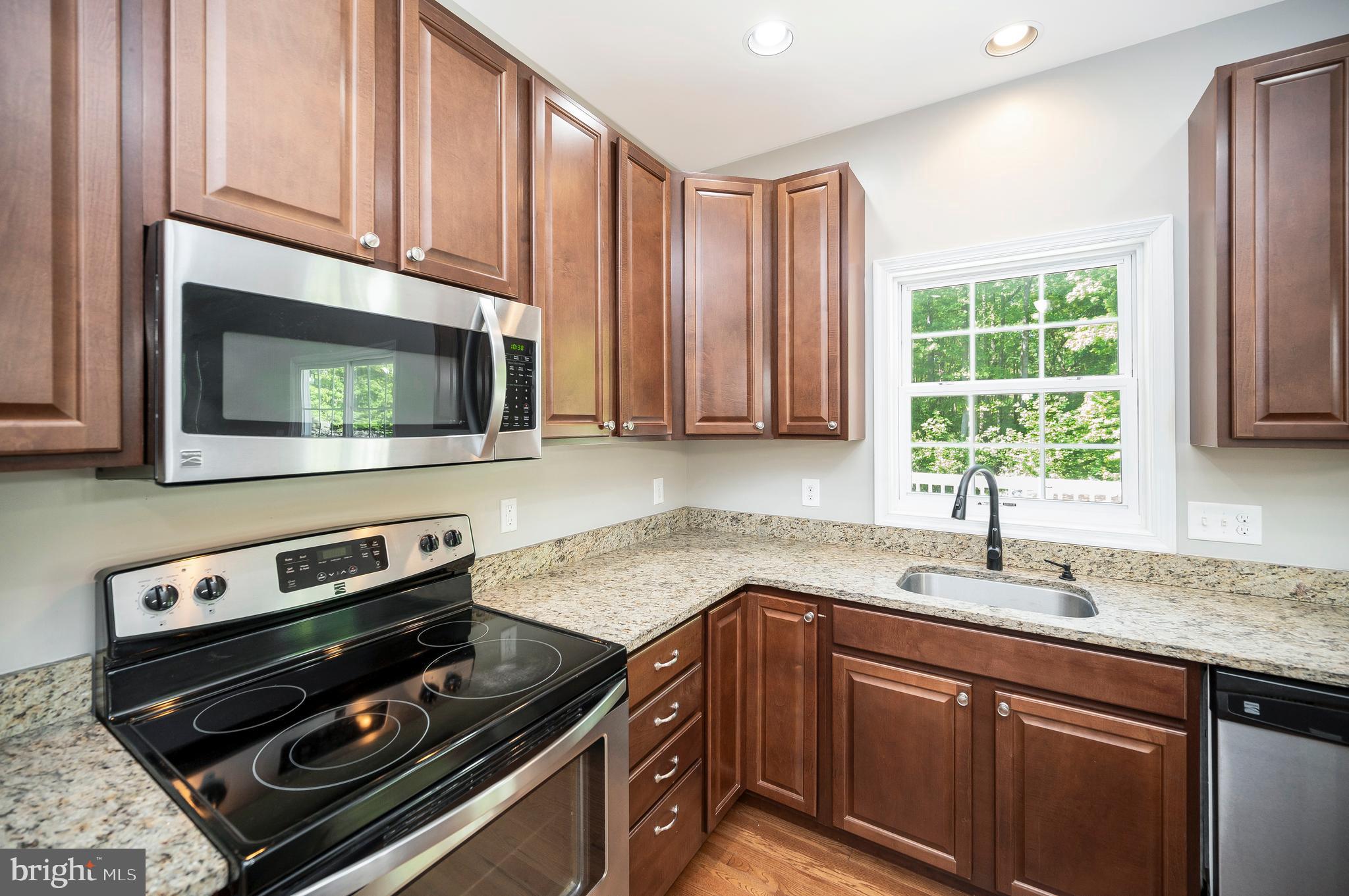 SHADE TREE - Residential Lease