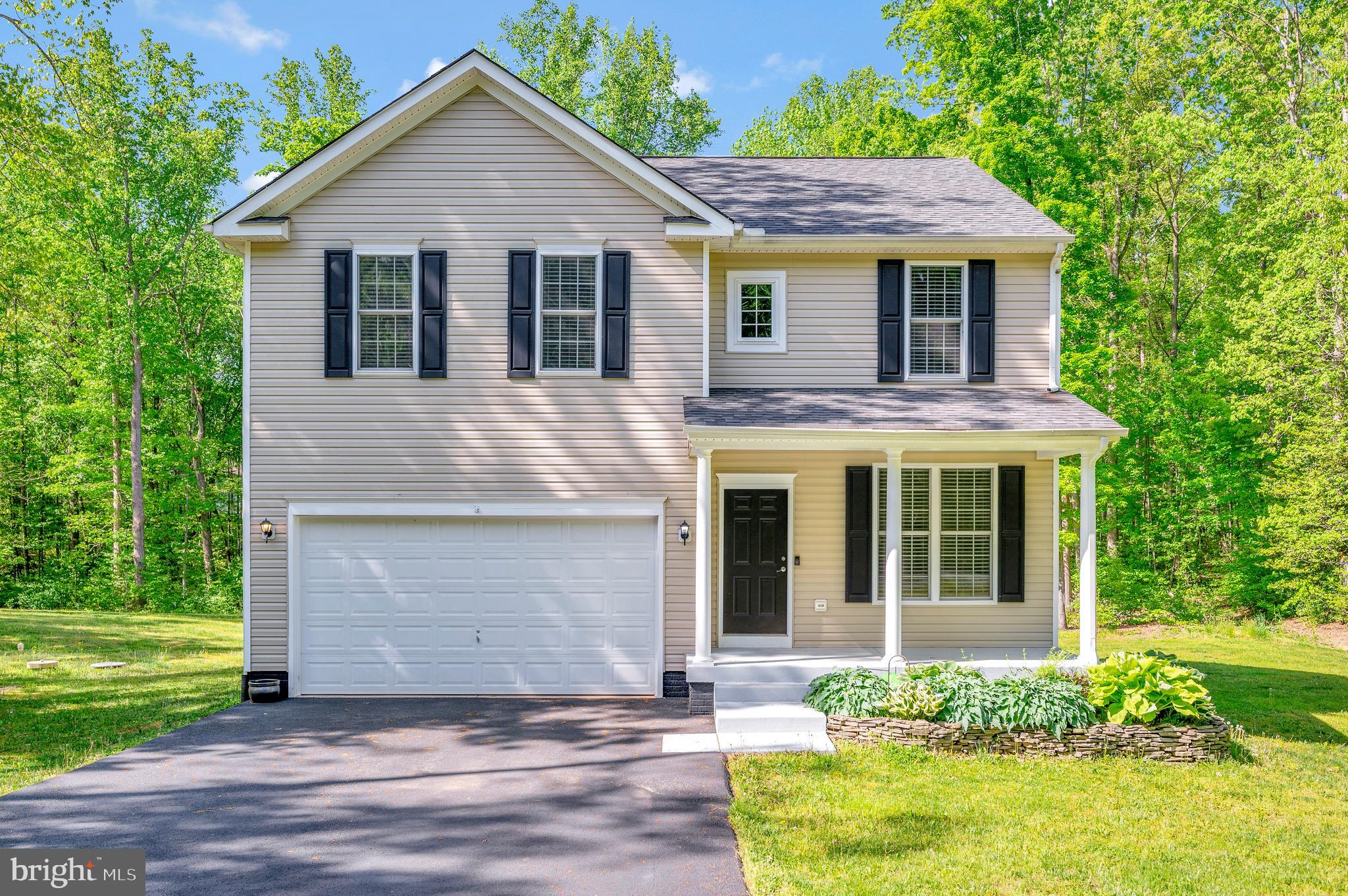 SHADE TREE - Residential Lease