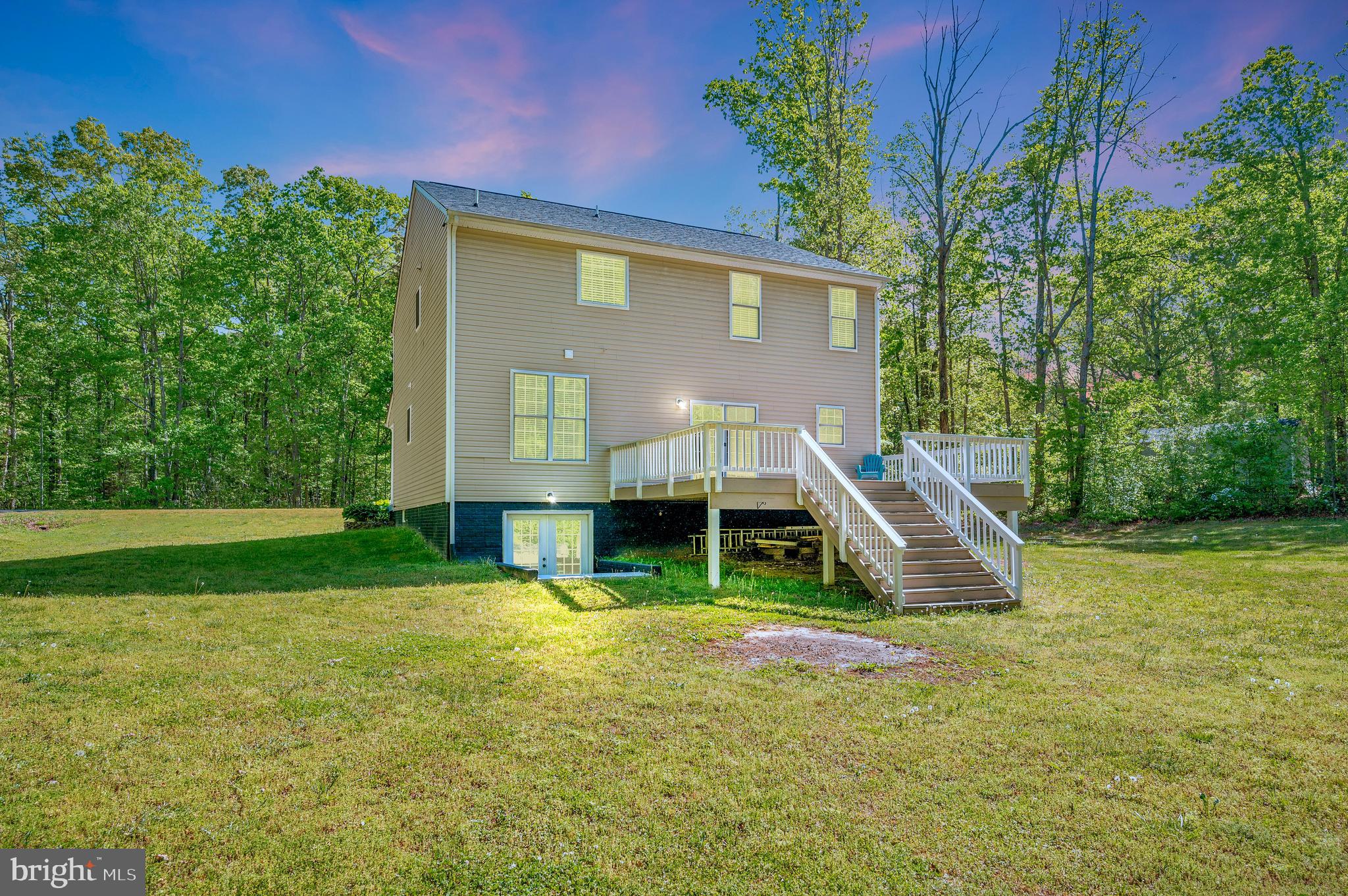 SHADE TREE - Residential Lease