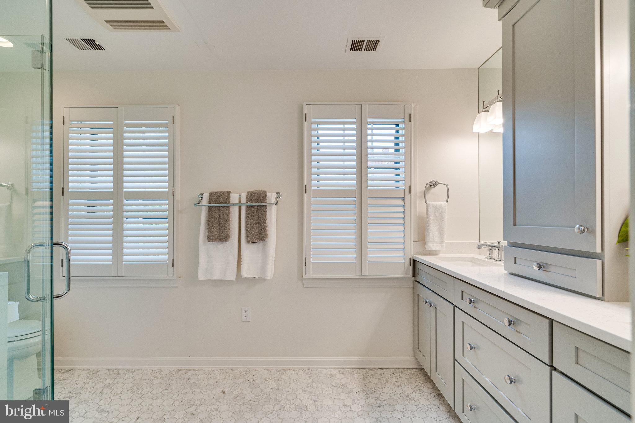 NETHERGATE - Residential