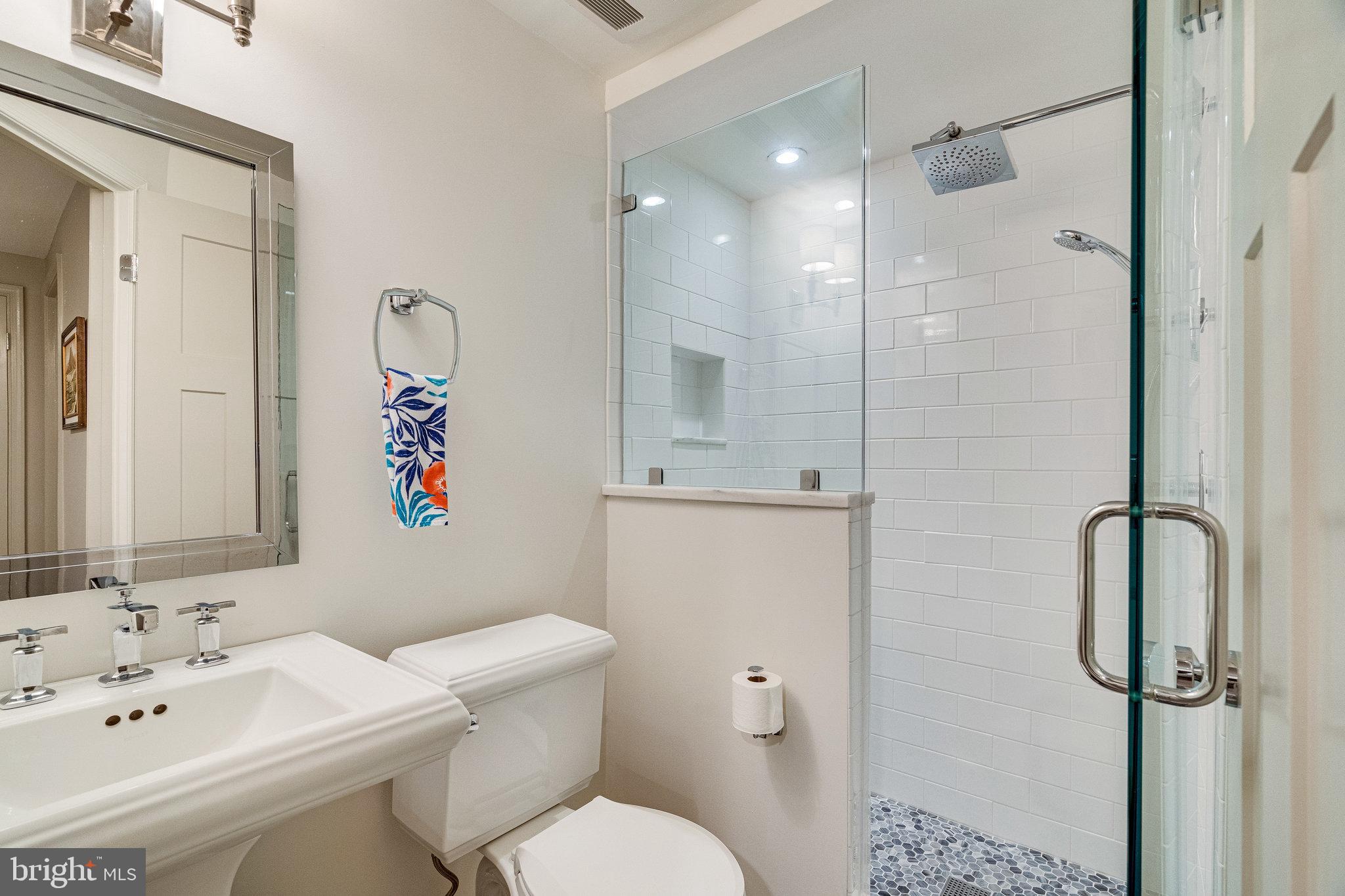 NETHERGATE - Residential