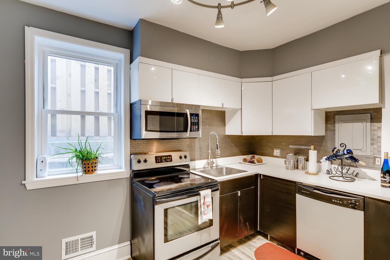 POPPLETON - Residential