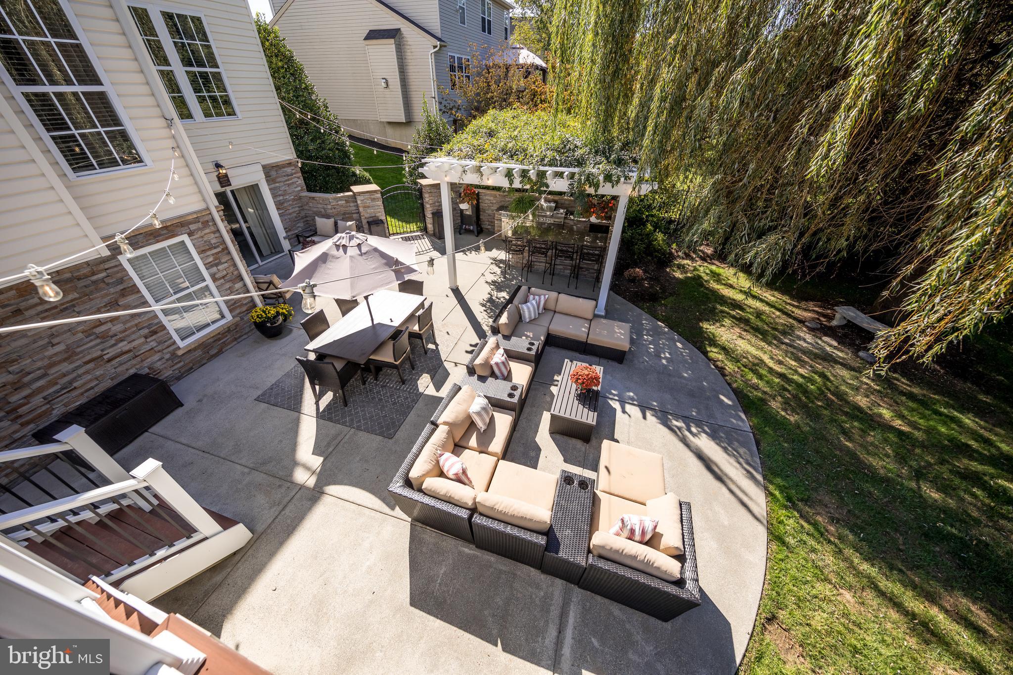 STONE RIDGE POINT - Residential