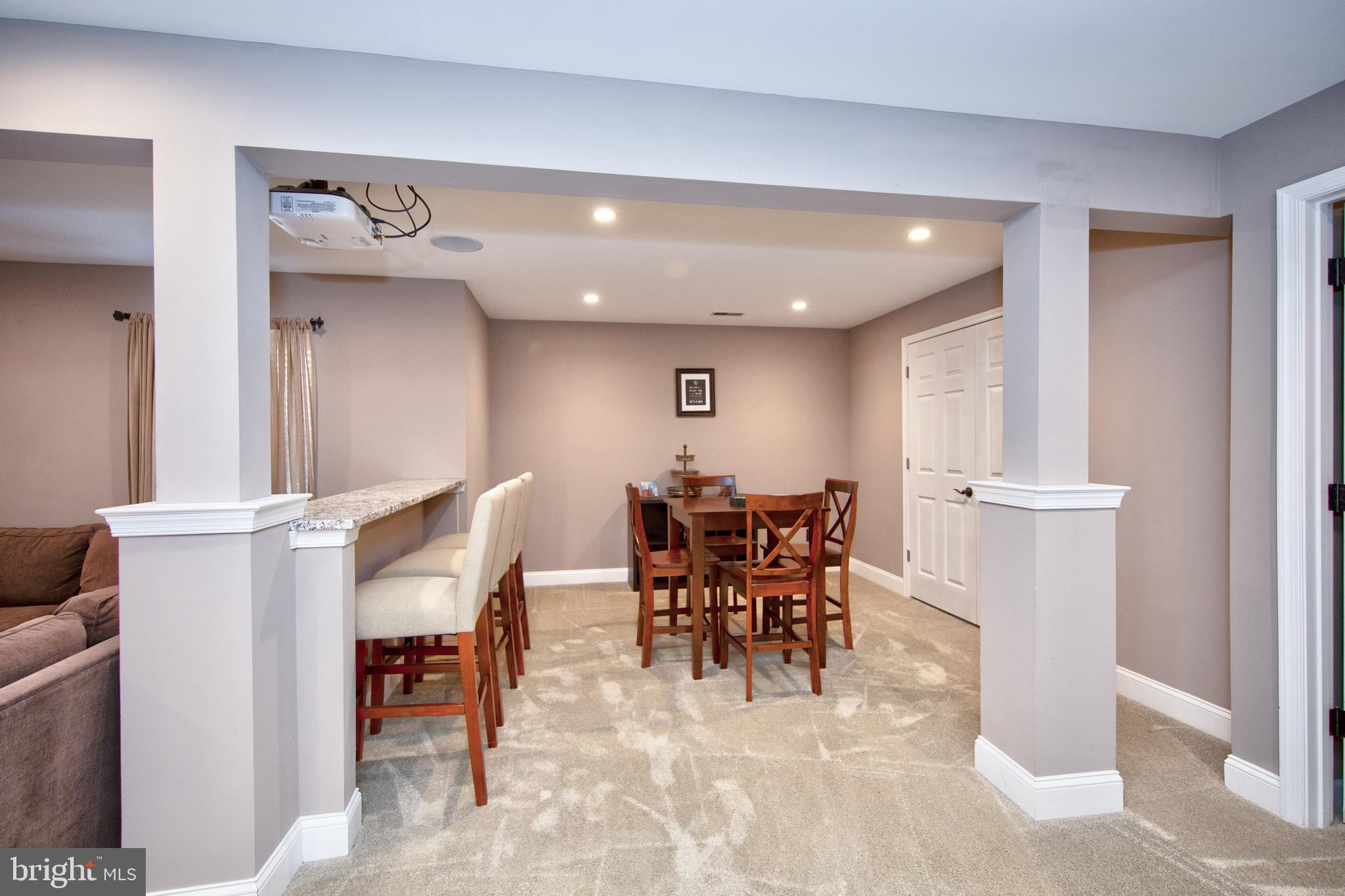 STONE RIDGE POINT - Residential