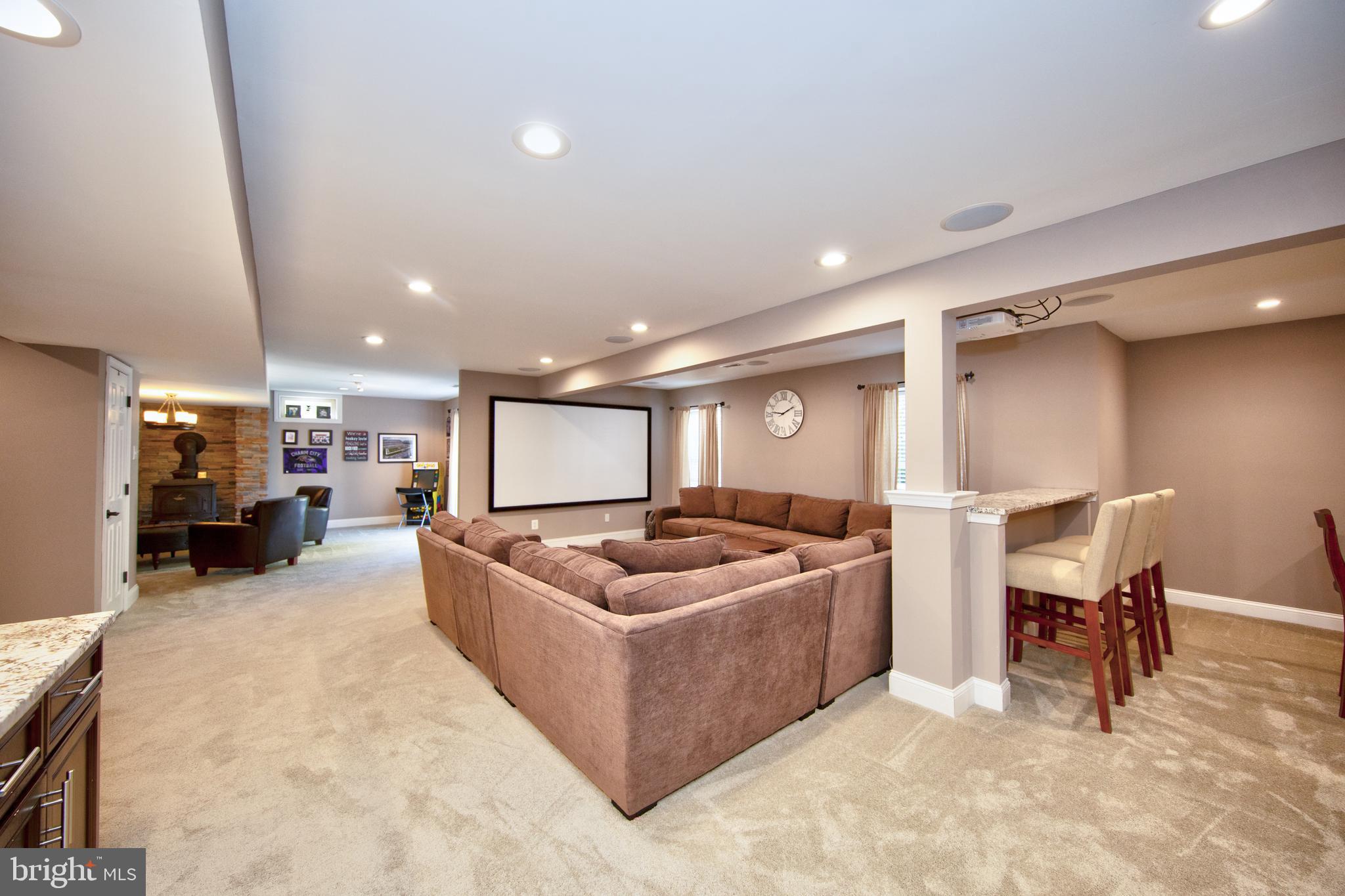 STONE RIDGE POINT - Residential