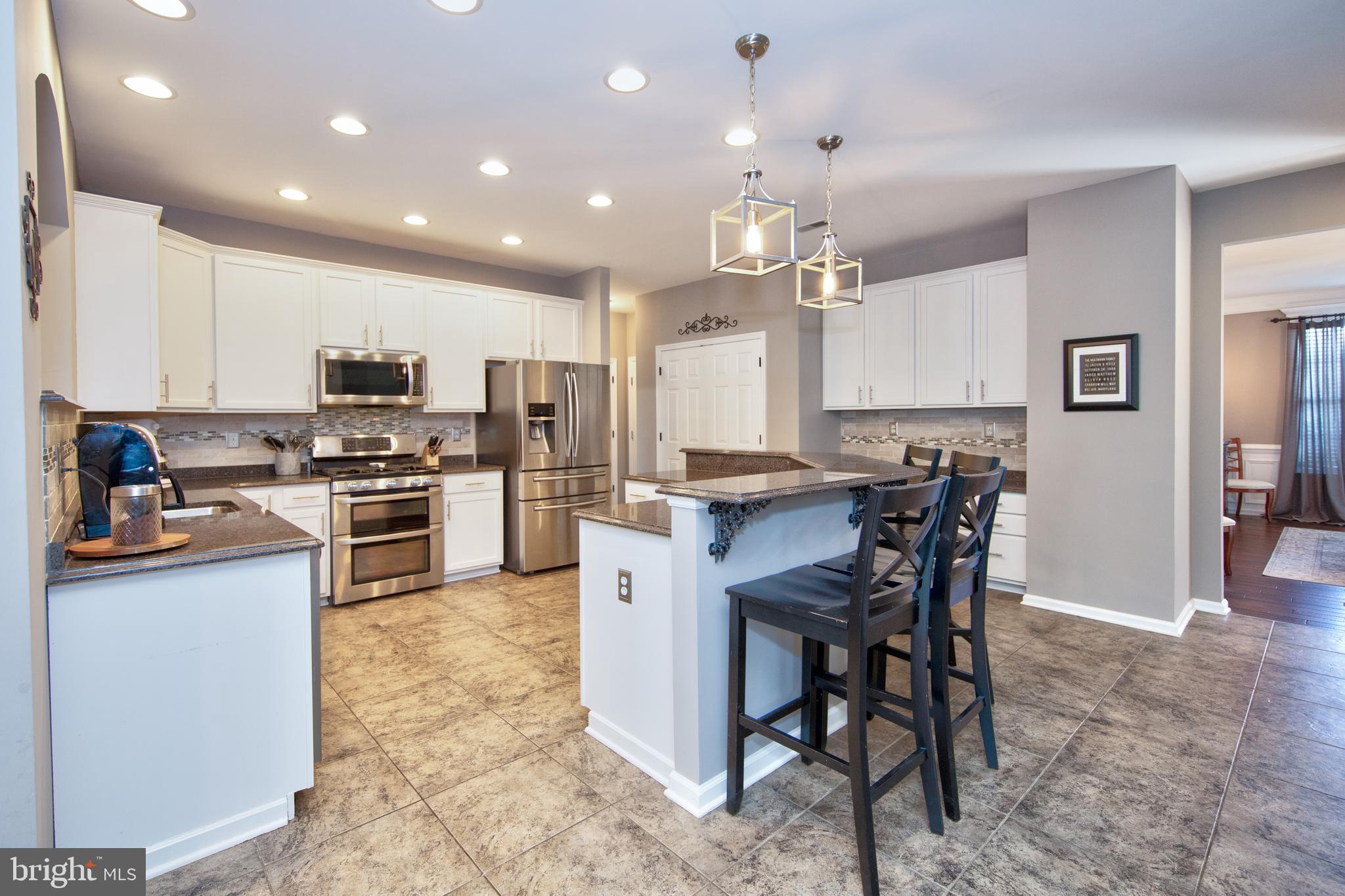 STONE RIDGE POINT - Residential