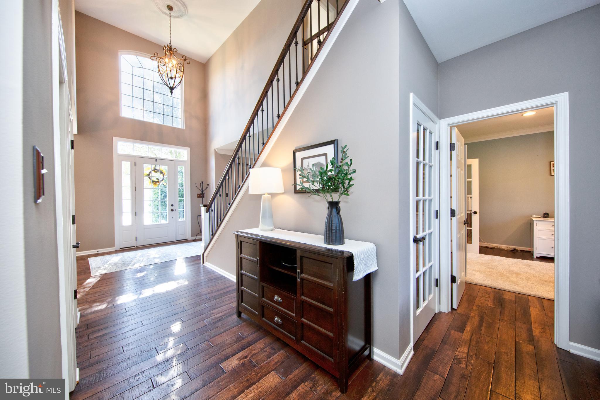 STONE RIDGE POINT - Residential